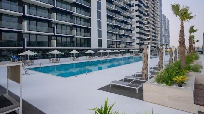 Stunning 1 Bdr Luxury At Jvc Apartment *