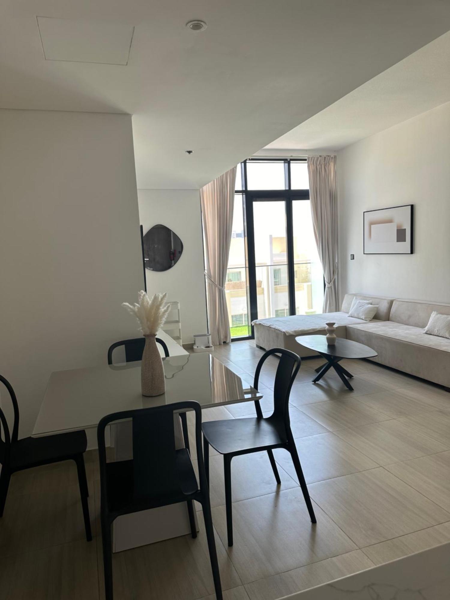 Apartment Magnifique Jvc 2 *