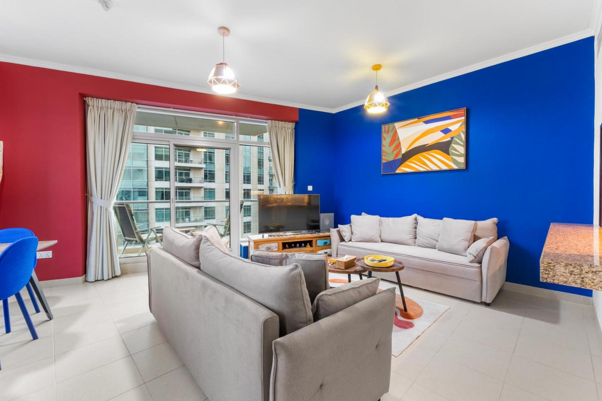 Stylish 1 Bedroom - Burj Khalifa View- 5Mn Walk To Dubai Mall-Apartment In Burj Views Tower Apartment *
