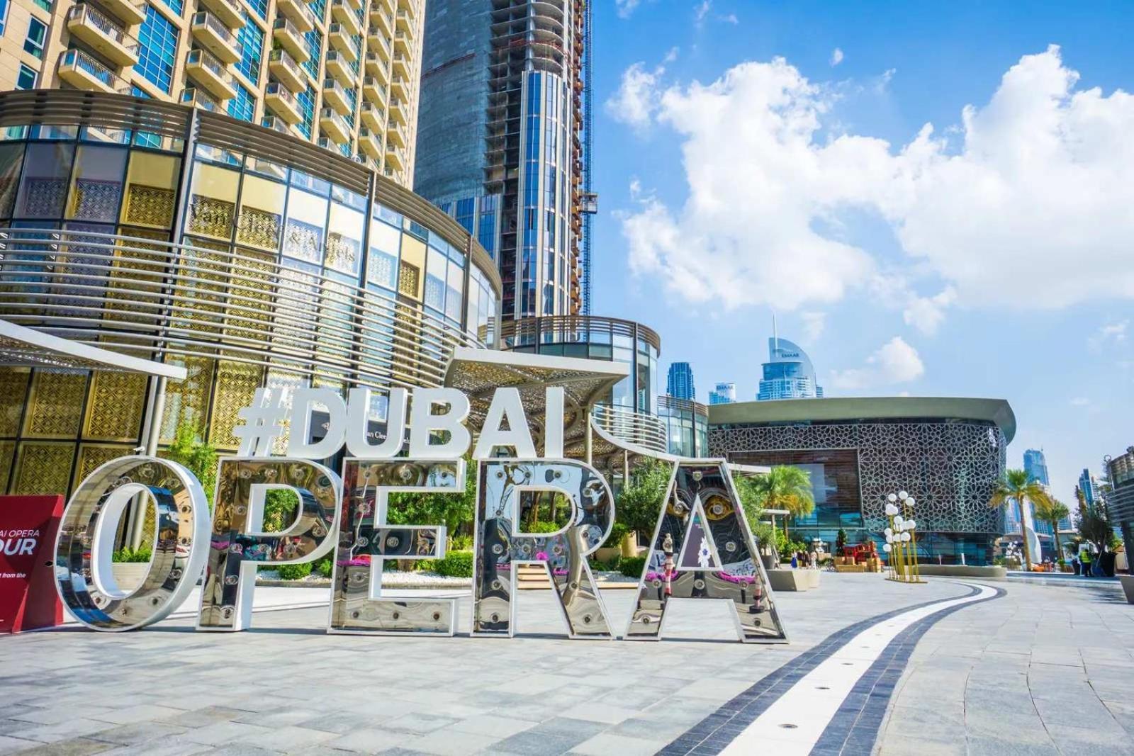 Stylish 1br In Downtown With Fountain Views Dubai