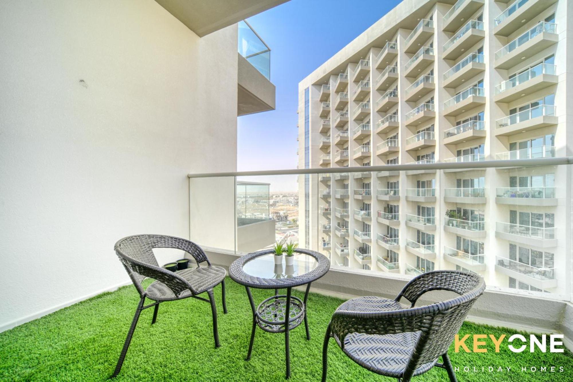 Modish One Bedroom Apartment