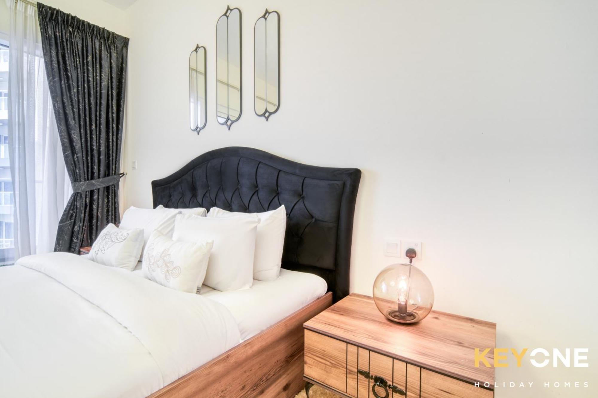 Modish One Bedroom Apartment