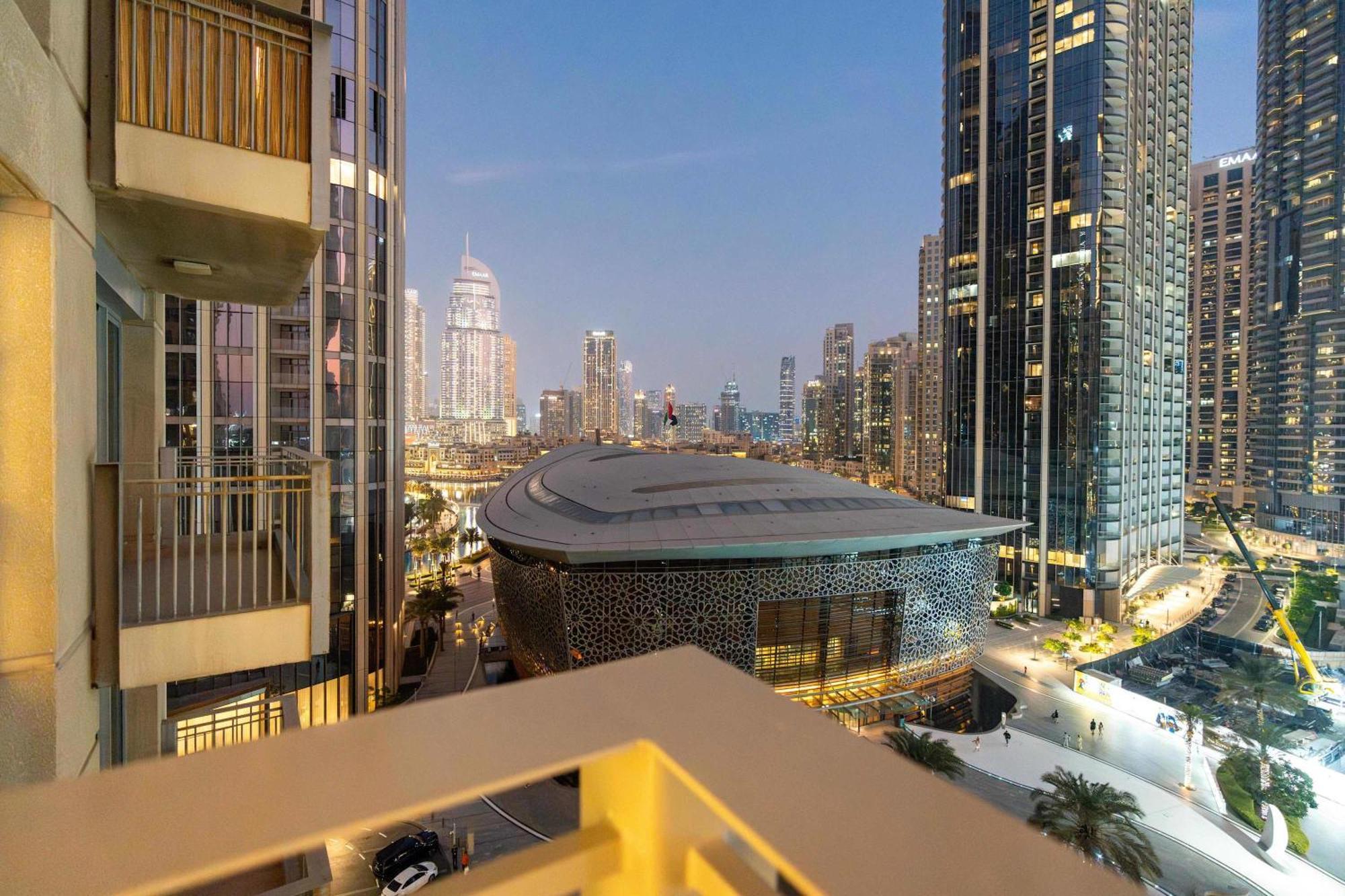 Stylish 1br In Downtown With Fountain Views *