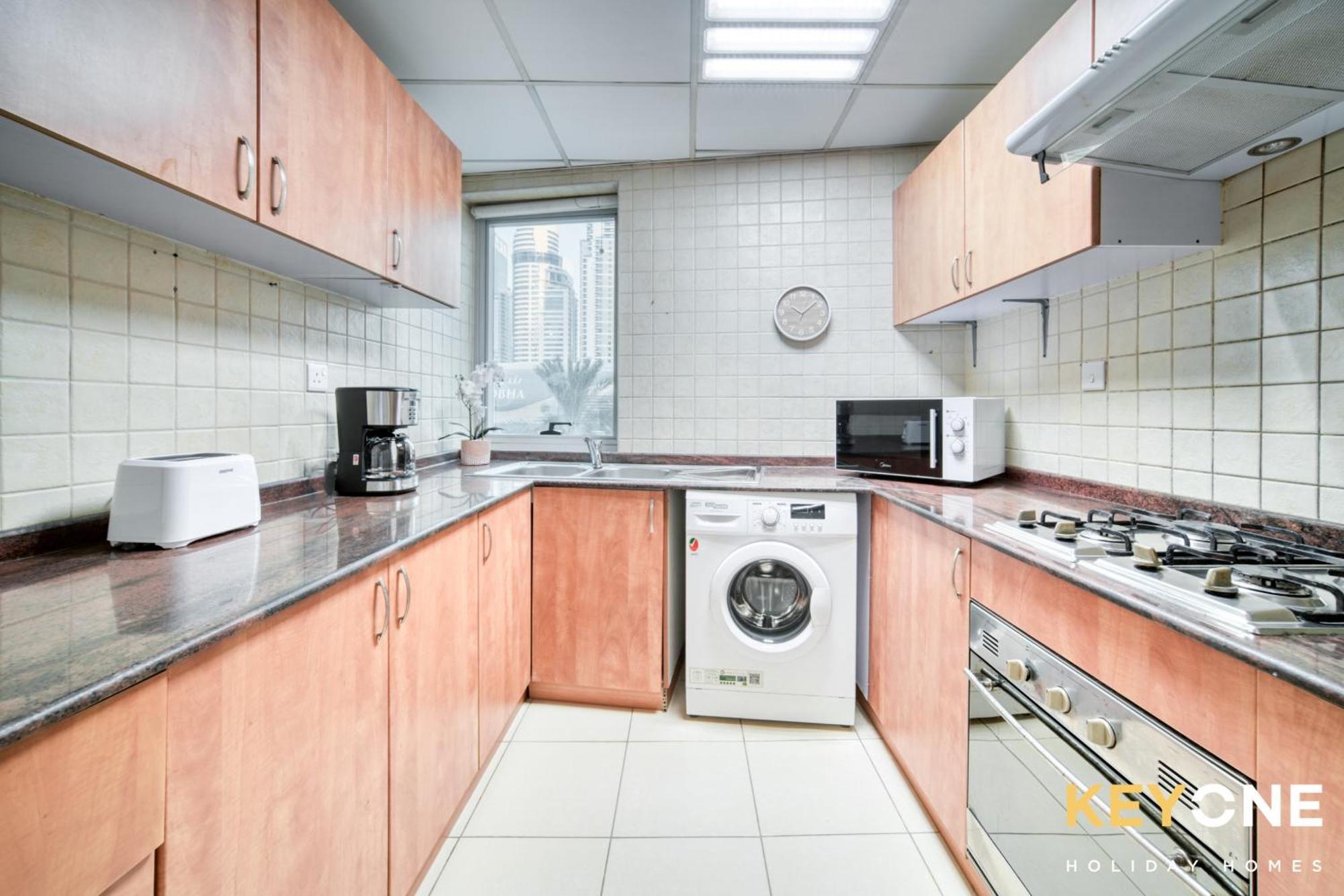 Apartment Elegant Two Bedroom In Marina *