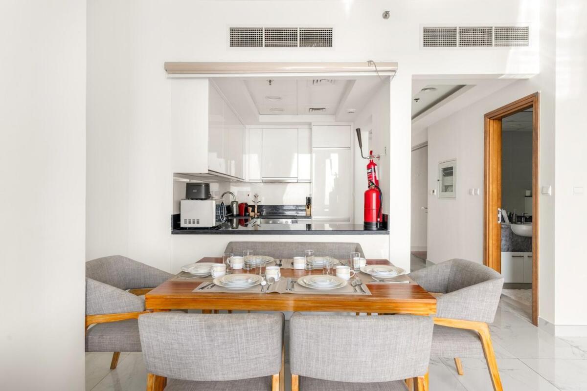 First Class 2br Stylish With Stunning Views * Dubai