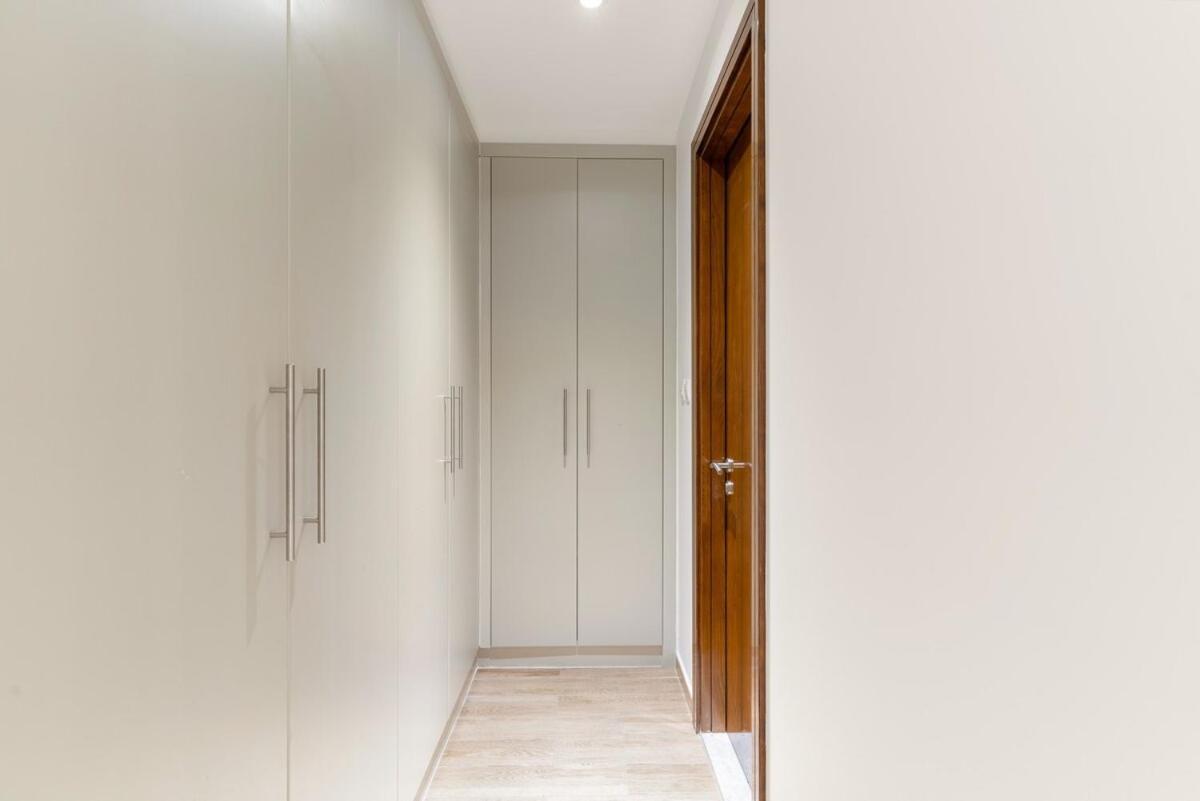 First Class 2br Stylish With Stunning Views * Dubai