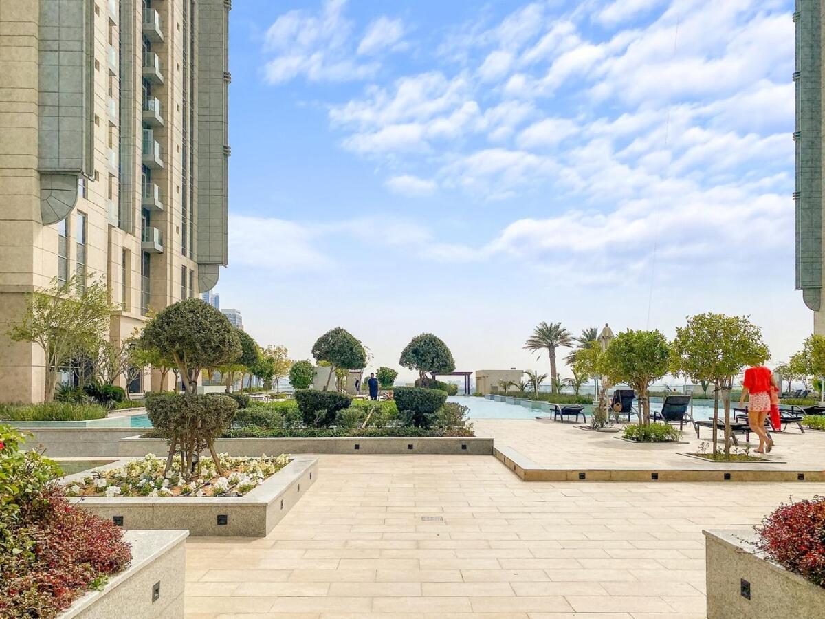 First Class 2br Stylish With Stunning Views Apartment Dubai