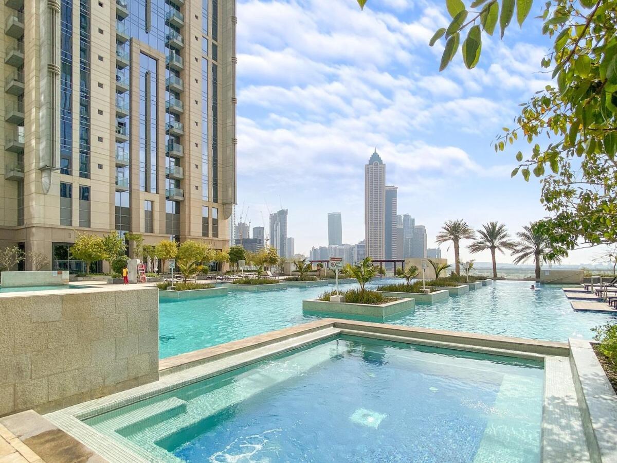 First Class 2br Stylish With Stunning Views *
