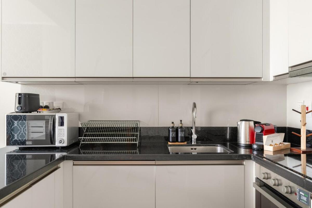 First Class 2br Stylish With Stunning Views Apartment *