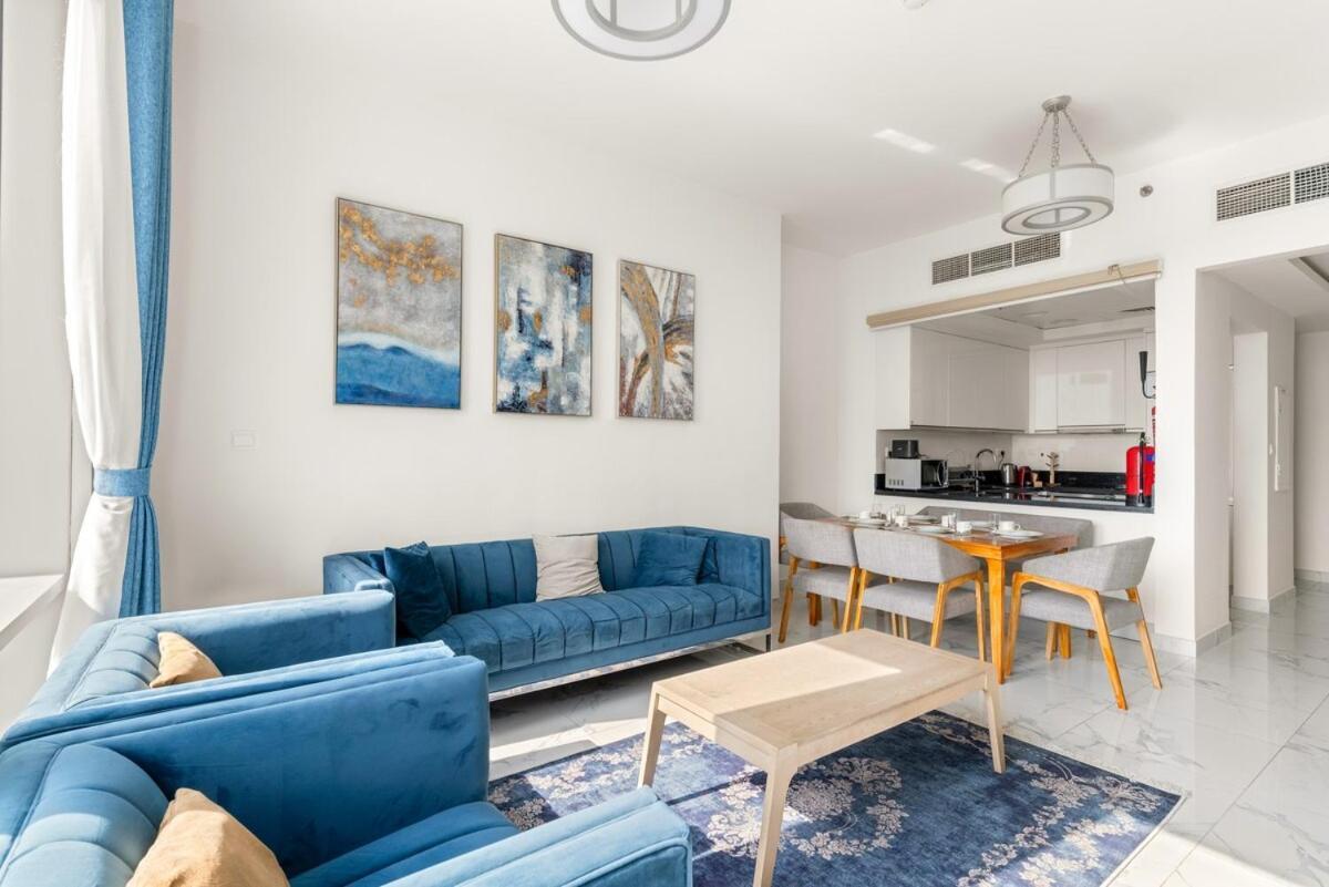 First Class 2br Stylish With Stunning Views Apartment Dubai