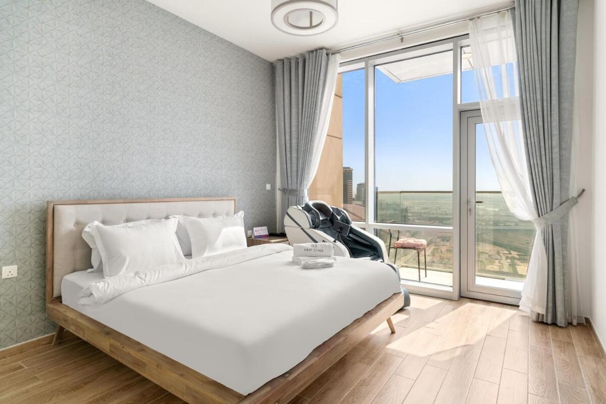 First Class 2br Stylish With Stunning Views Dubai