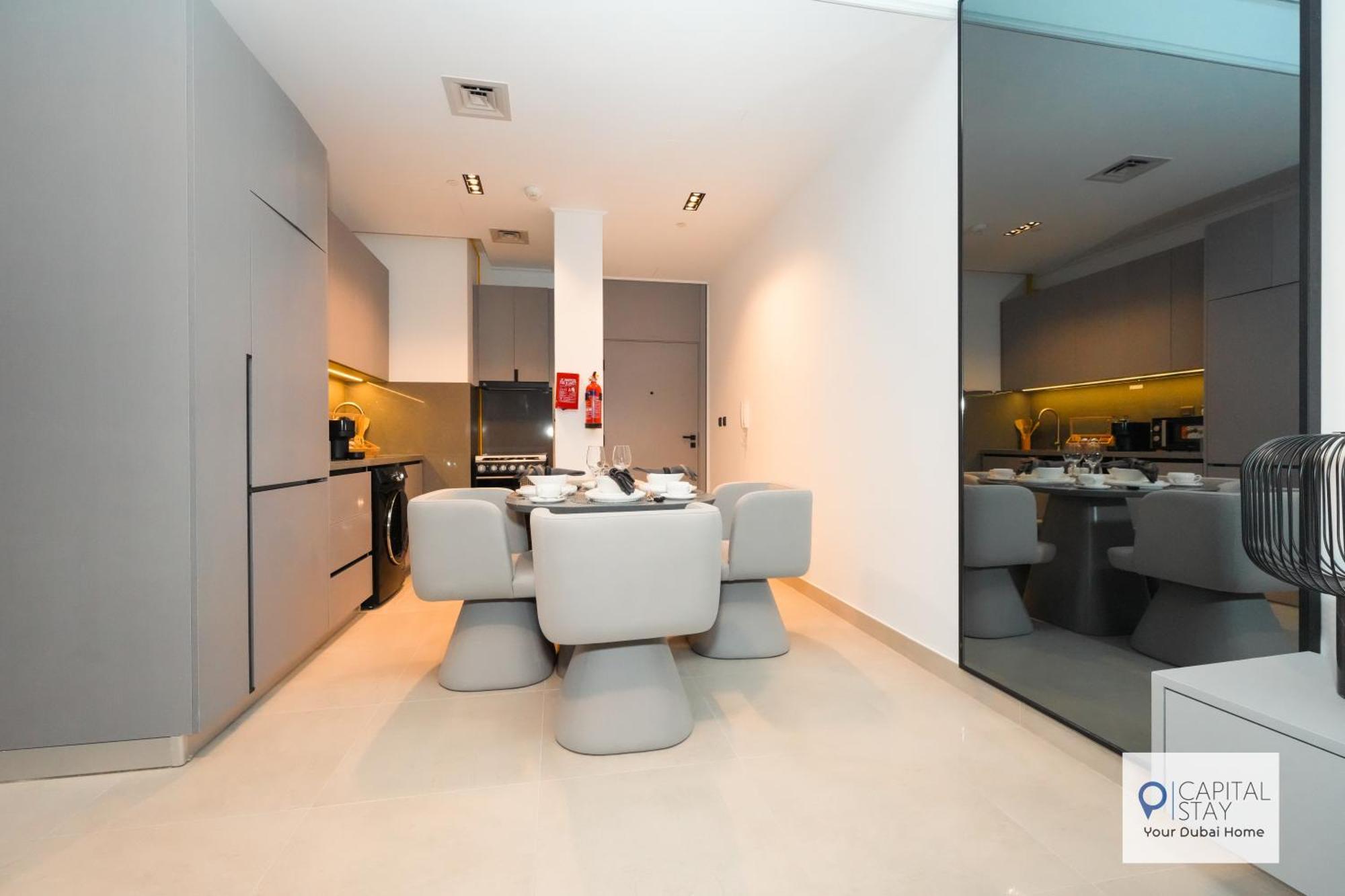 Luxurious 1br Retreat - Stylish In Meydan Apartment