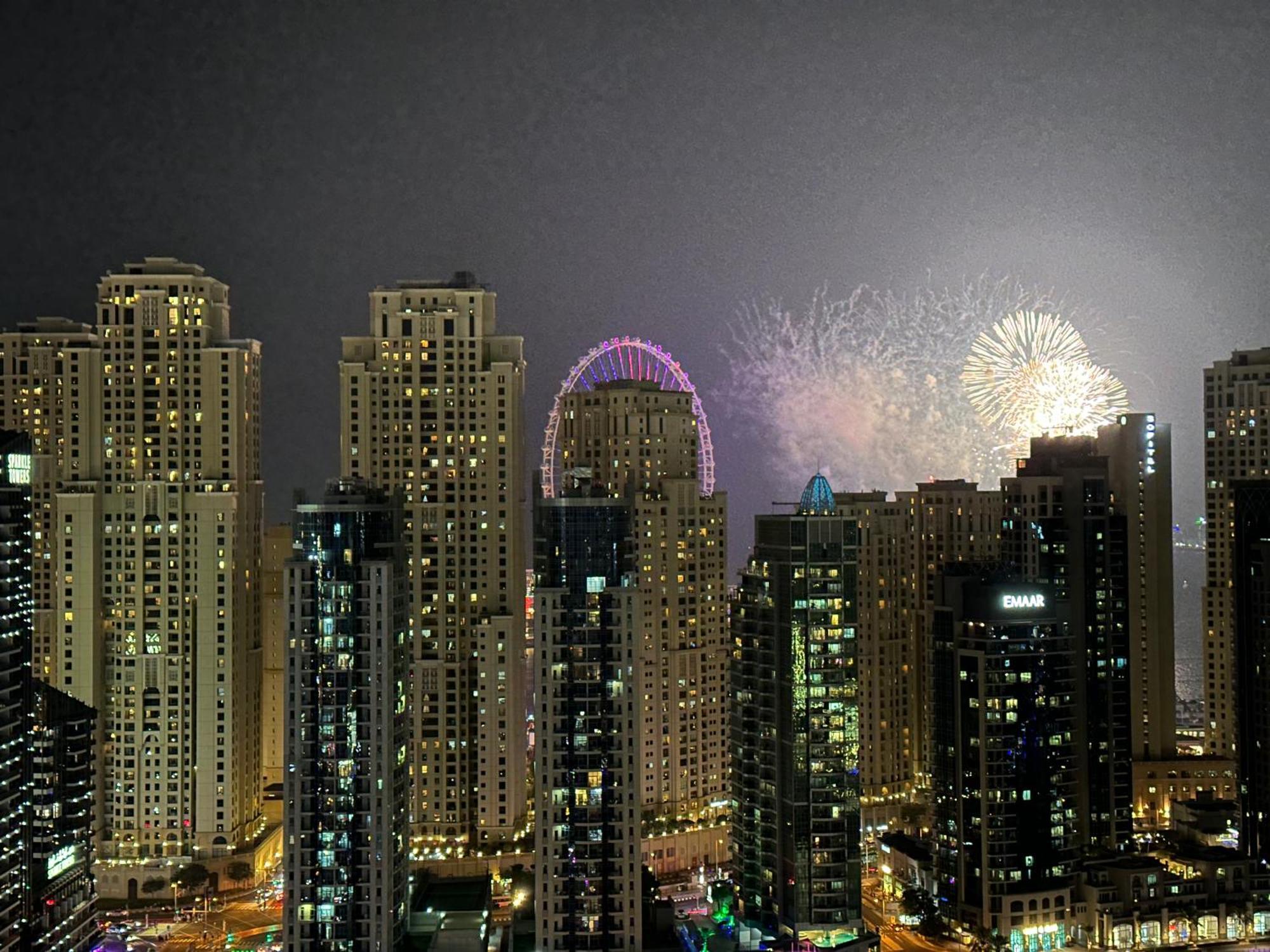 2 Bedroom With A Beautiful View Of The Marina Minimum 5 Night * Dubai