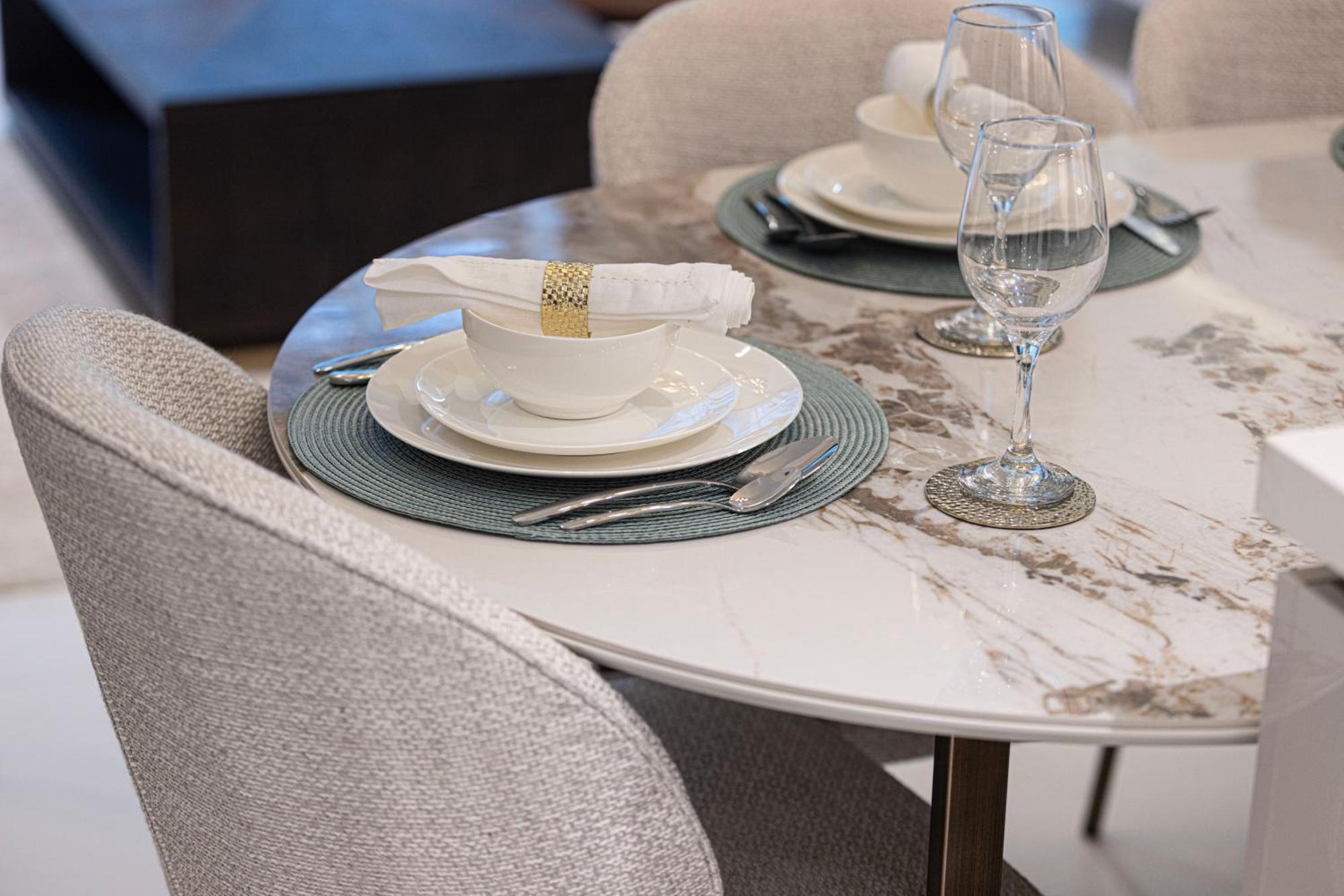 Chic 2br Creek Vista, Near Downtown, Burj Khalifa And Mall Dubai
