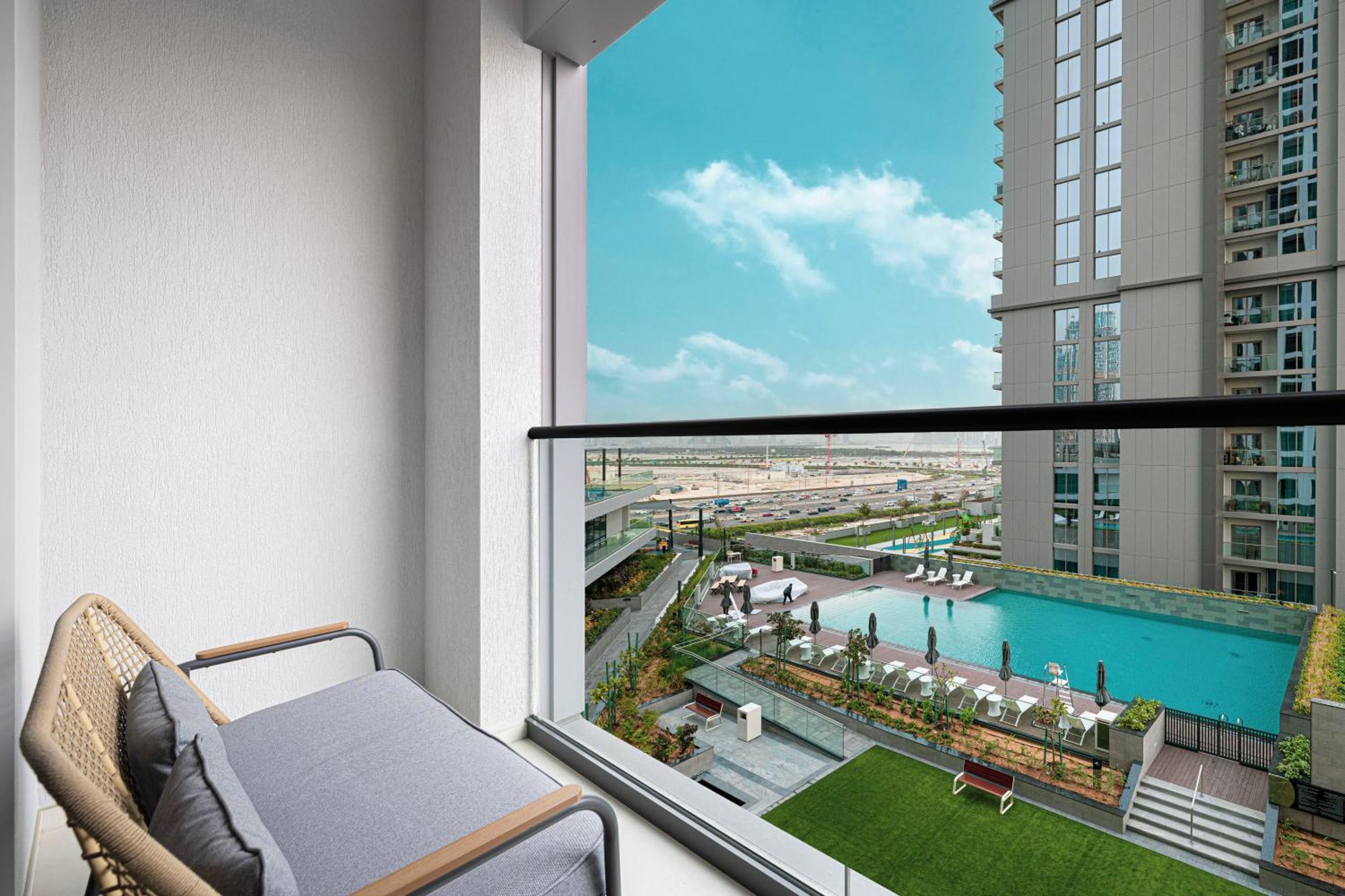 Chic 2br Creek Vista, Near Downtown, Burj Khalifa And Mall Apartment Dubai
