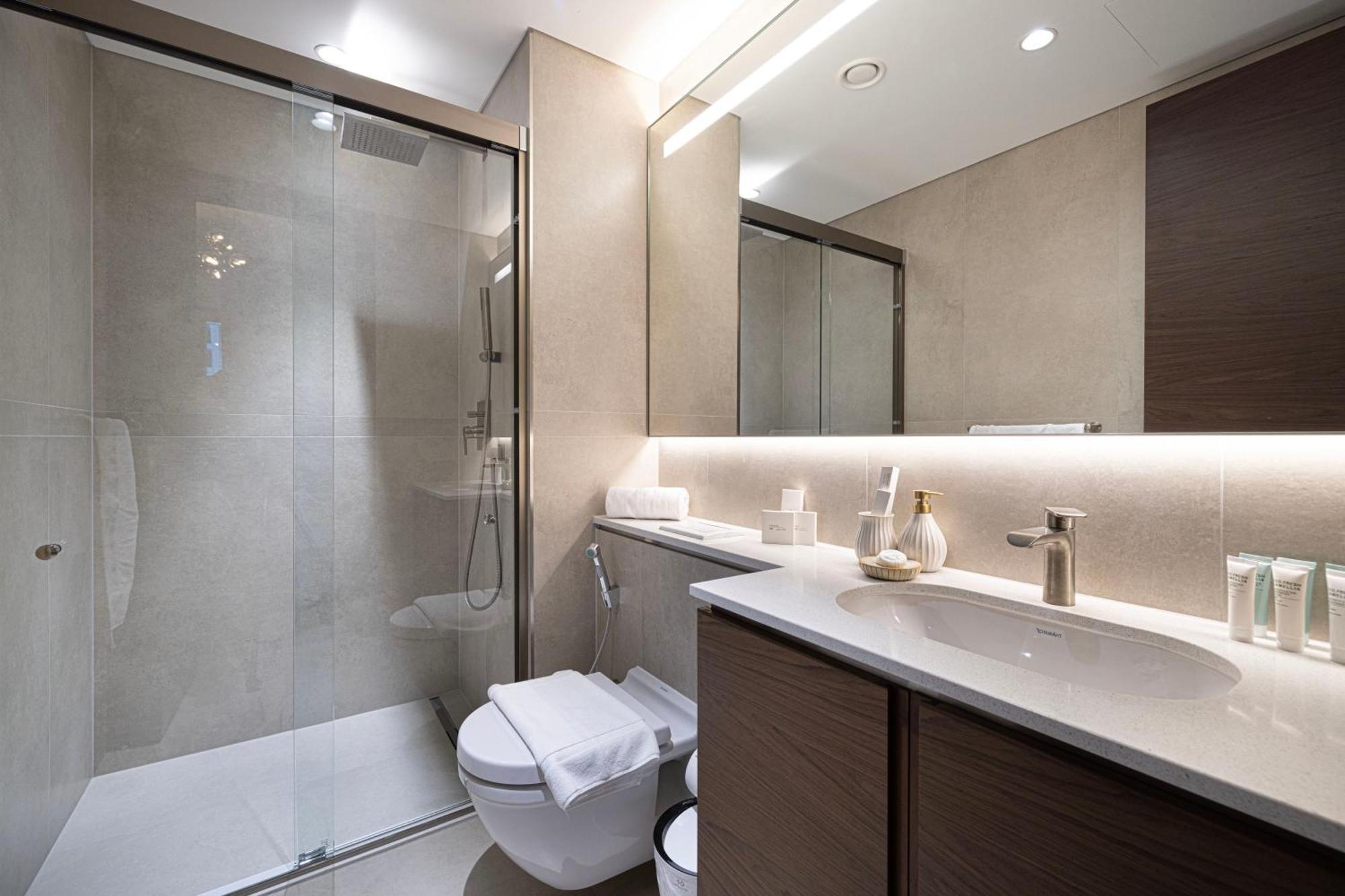 Chic 2br Creek Vista, Near Downtown, Burj Khalifa And Mall Dubai