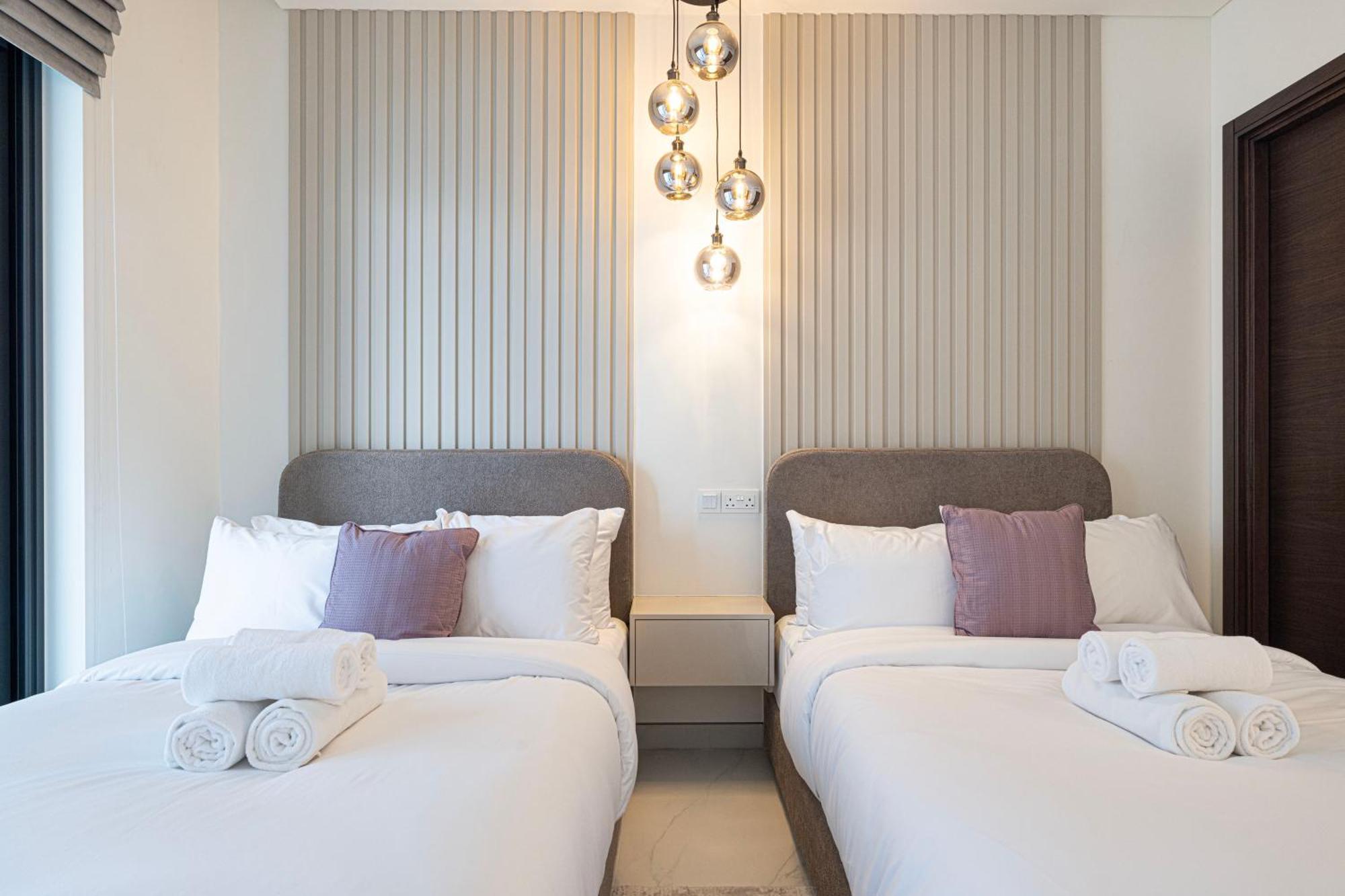 Chic 2br Creek Vista, Near Downtown, Burj Khalifa And Mall Dubai