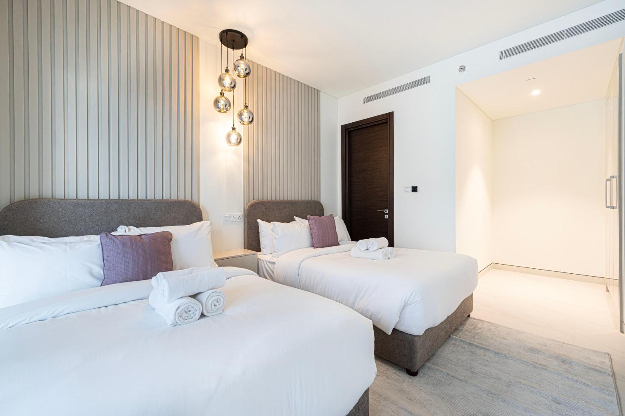Apartment Chic 2br Creek Vista, Near Downtown, Burj Khalifa And Mall *