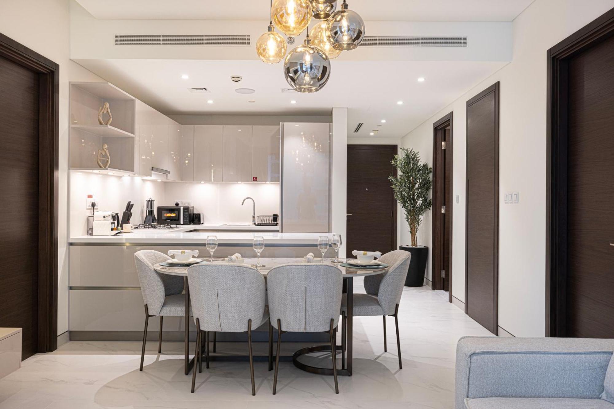 Apartment Chic 2br Creek Vista, Near Downtown, Burj Khalifa And Mall Dubai