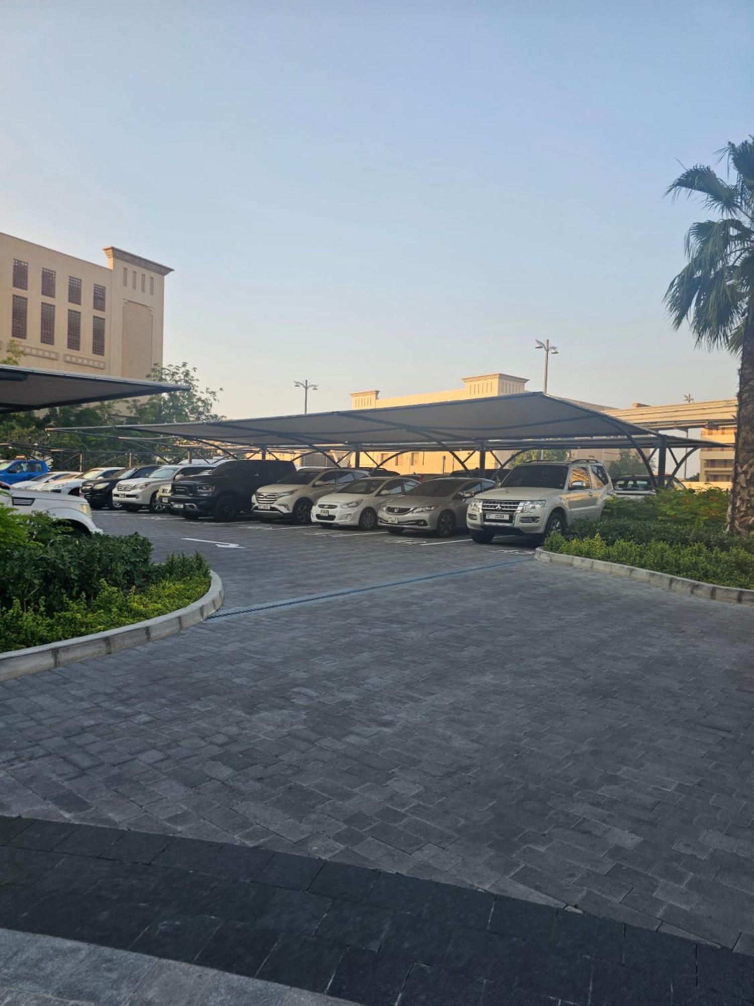 Upgraded & Cozy Boutique In Palm Jumeirah Pv7 Dubai