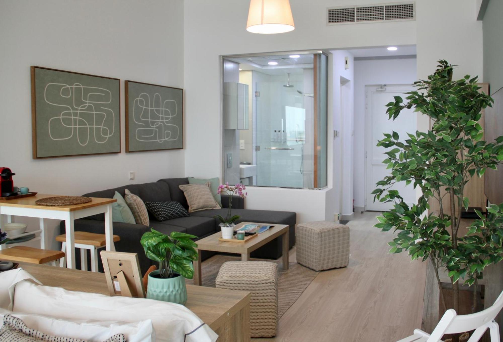 Upgraded & Cozy Boutique In Palm Jumeirah Pv7