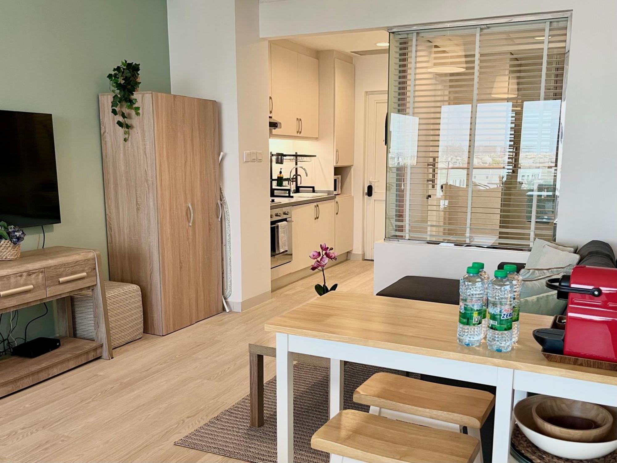 Upgraded & Cozy Boutique In Palm Jumeirah Pv7 Apartment