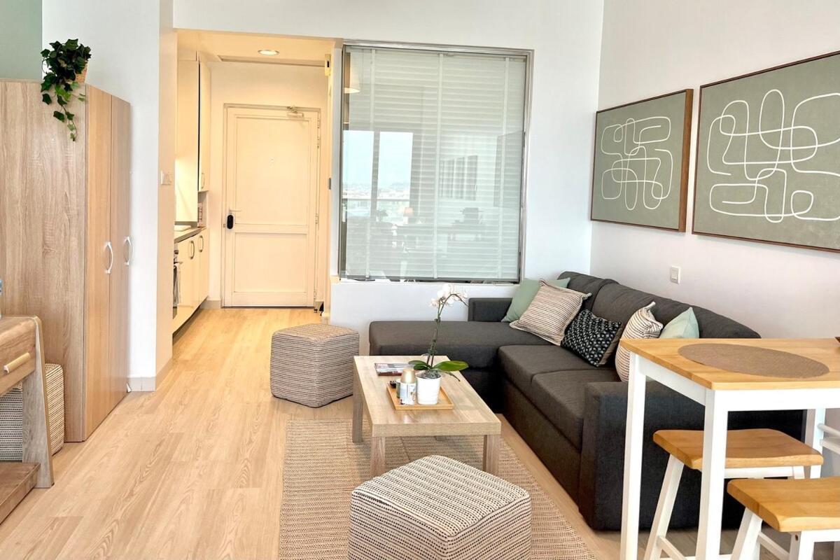 Upgraded & Cozy Boutique In Palm Jumeirah Pv7 Apartment *