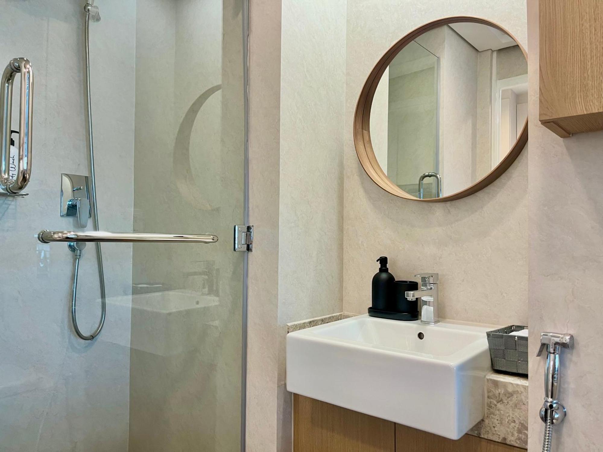 Upgraded & Cozy Boutique In Palm Jumeirah Pv7 *