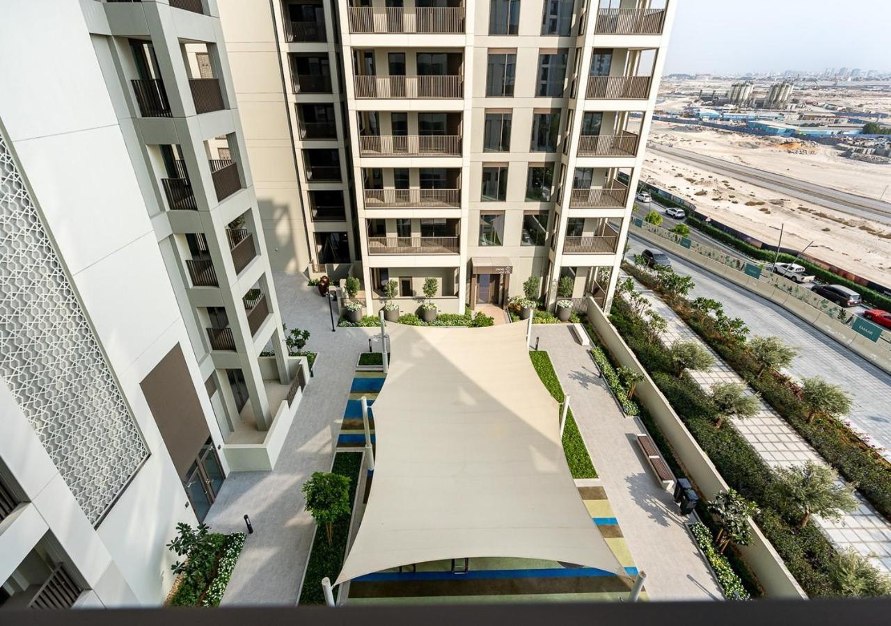 Enjoy The Friendly & Vibrant Neighborhood Dubai