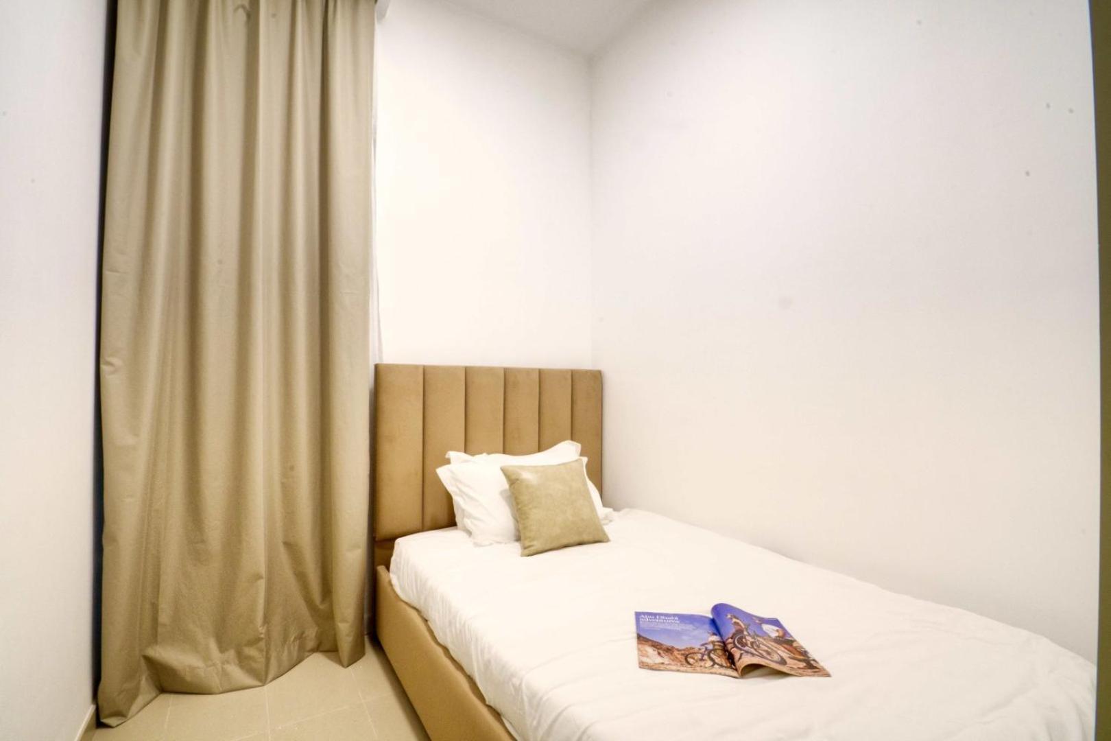 Golden Oasis- Luxury 3br With Maids Villa