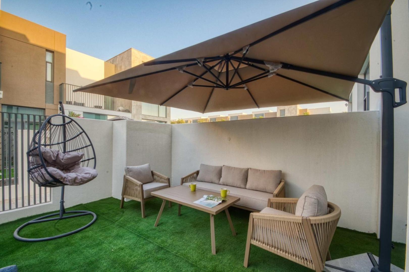 Villa Golden Oasis- Luxury 3br With Maids