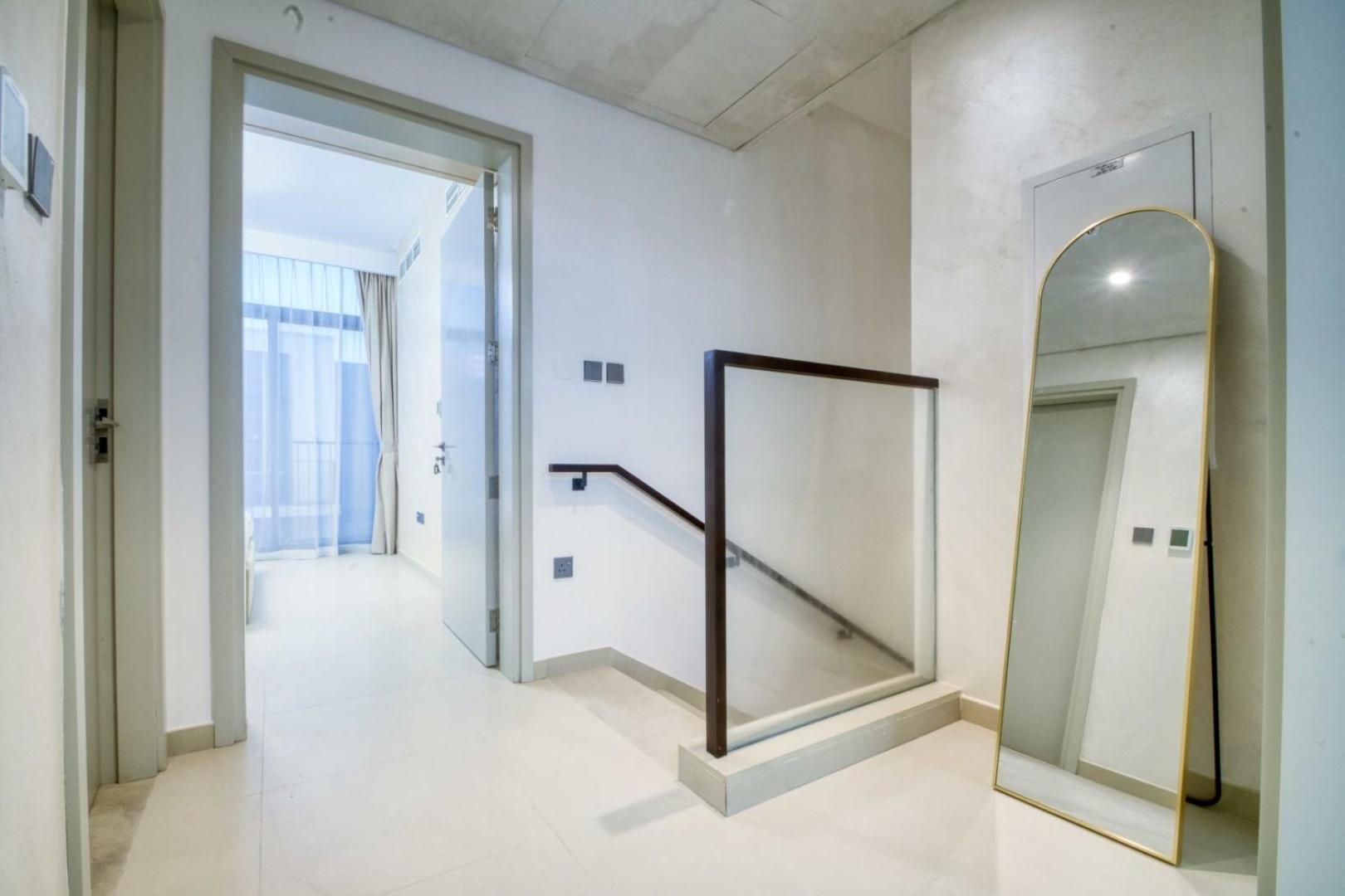 Villa Golden Oasis- Luxury 3br With Maids *