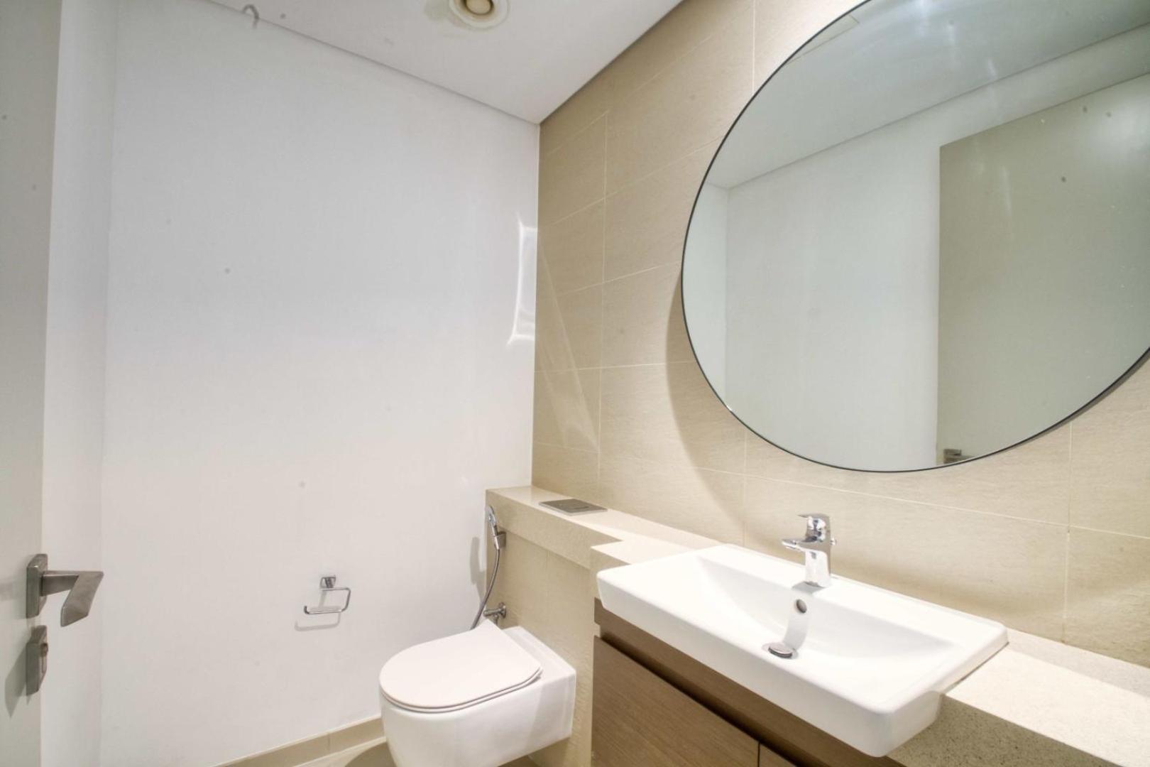 Golden Oasis- Luxury 3br With Maids * Dubai