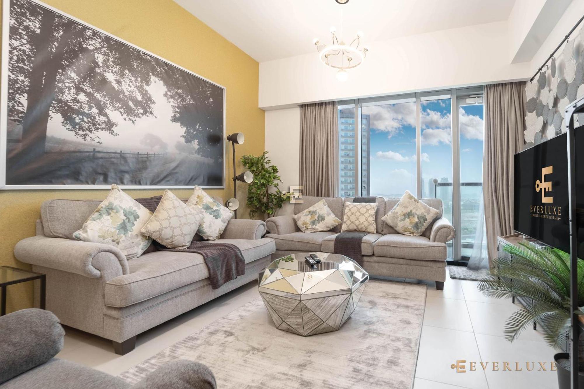 Beautiful 2 Bedroom Montrose