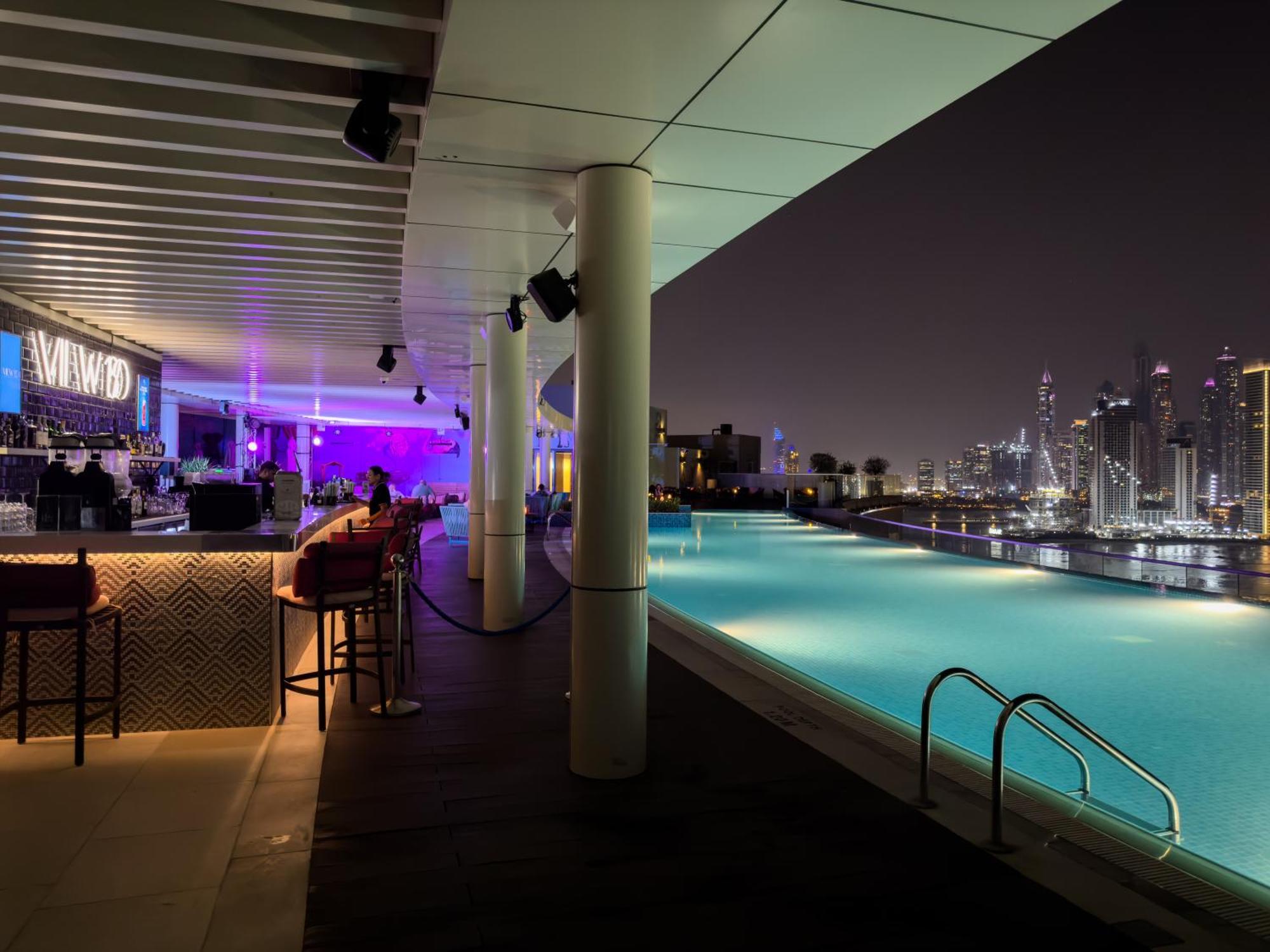 Palm Jumeirah Beachfront With Amazing Infinity Pool And Private * Dubai