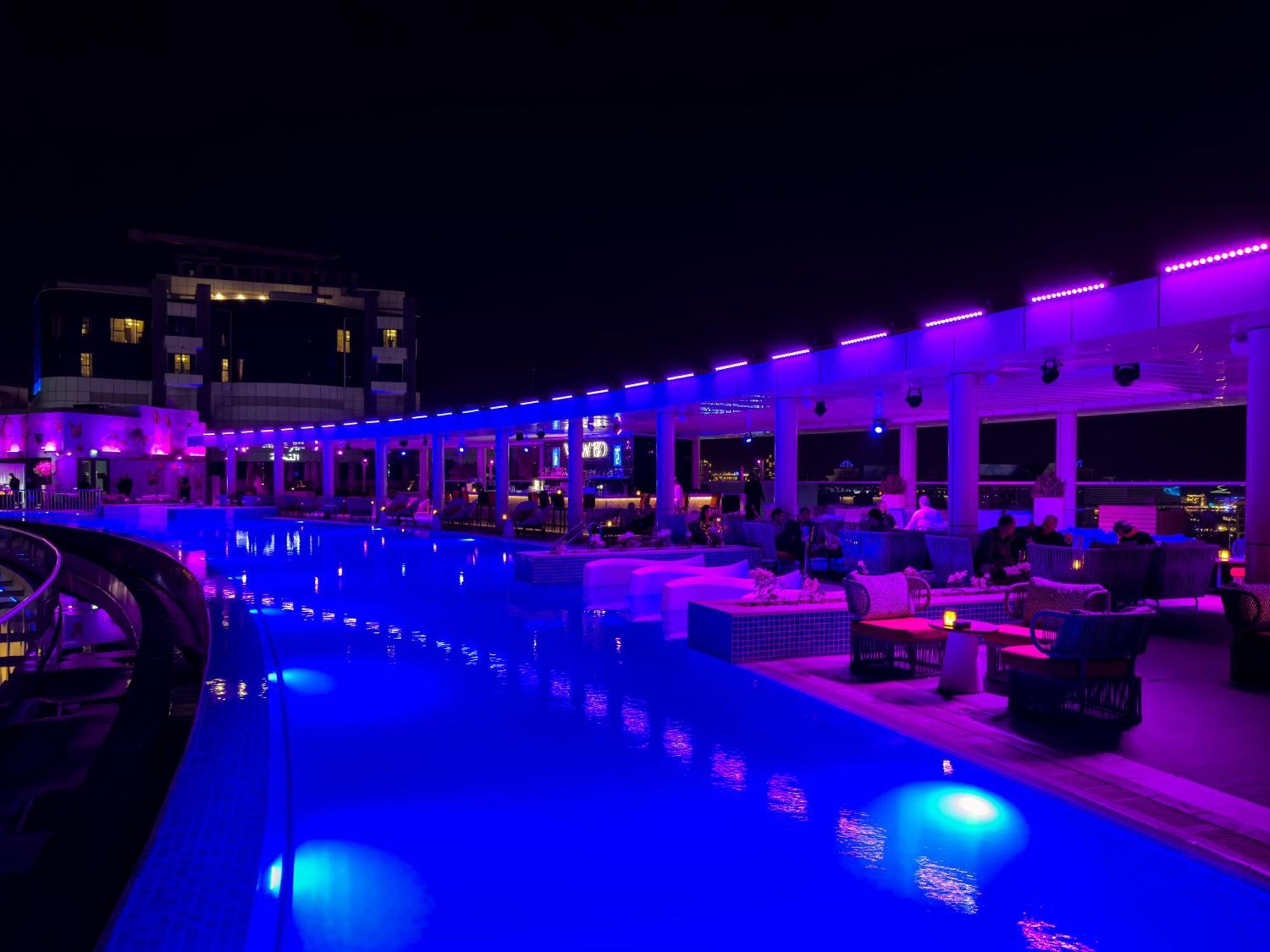 Palm Jumeirah Beachfront With Amazing Infinity Pool And Private *
