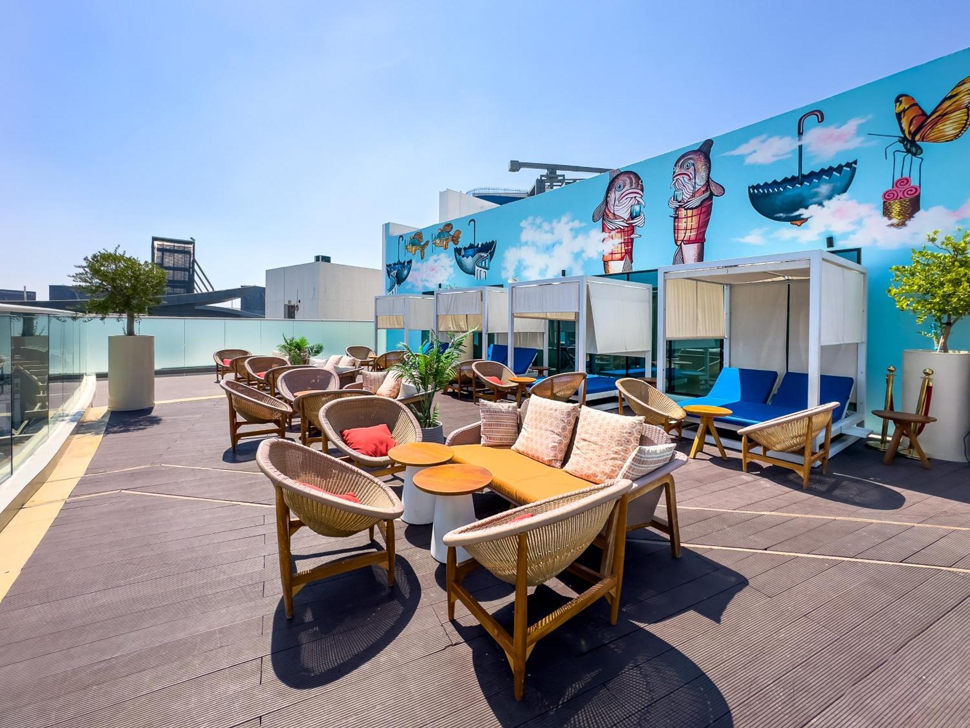 Palm Jumeirah Beachfront With Amazing Infinity Pool And Private * Dubai