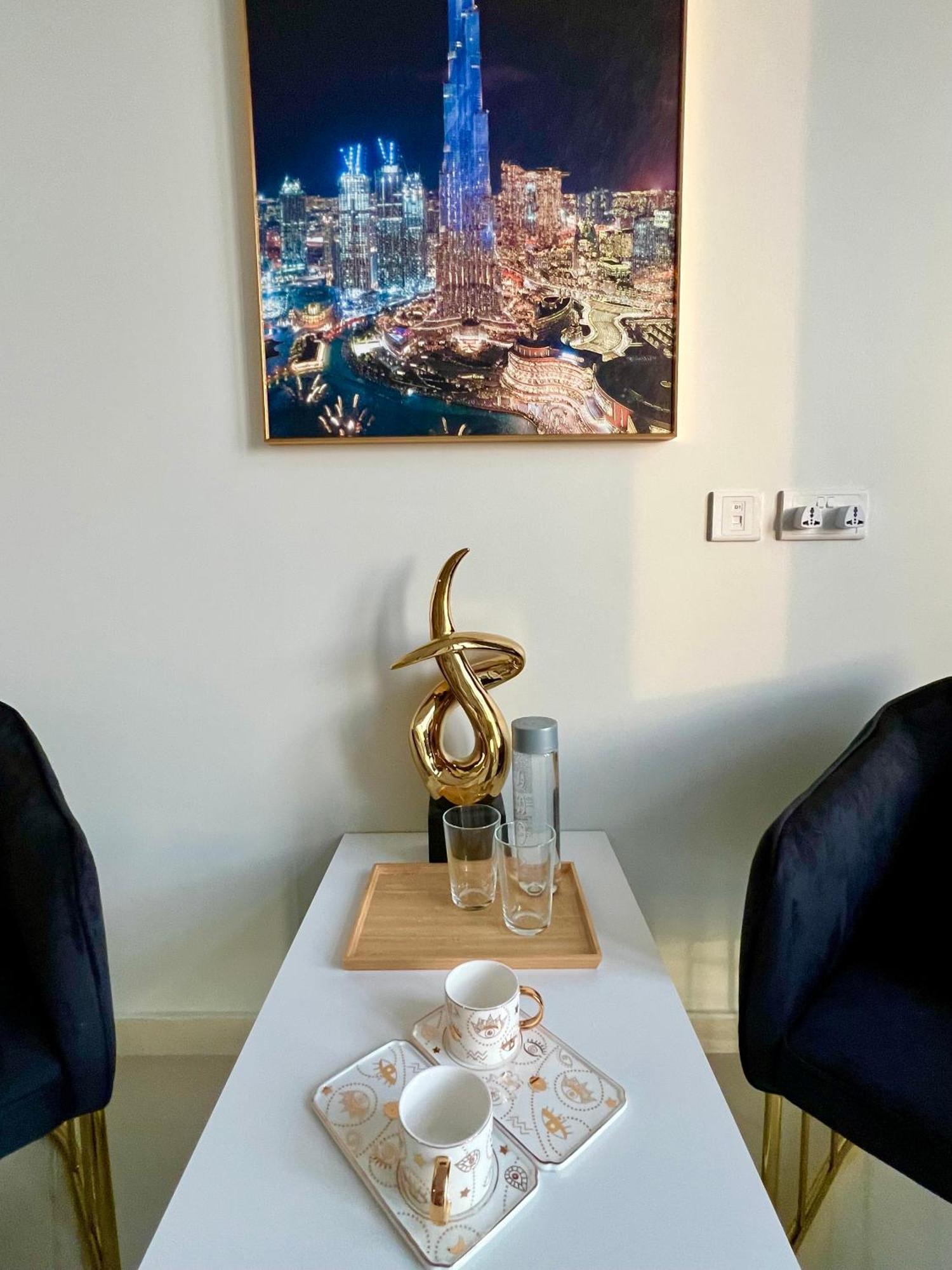 Fantastic Downtown Skyline Und Sea View 44th Floor Pool Gym Luxury Apartment *