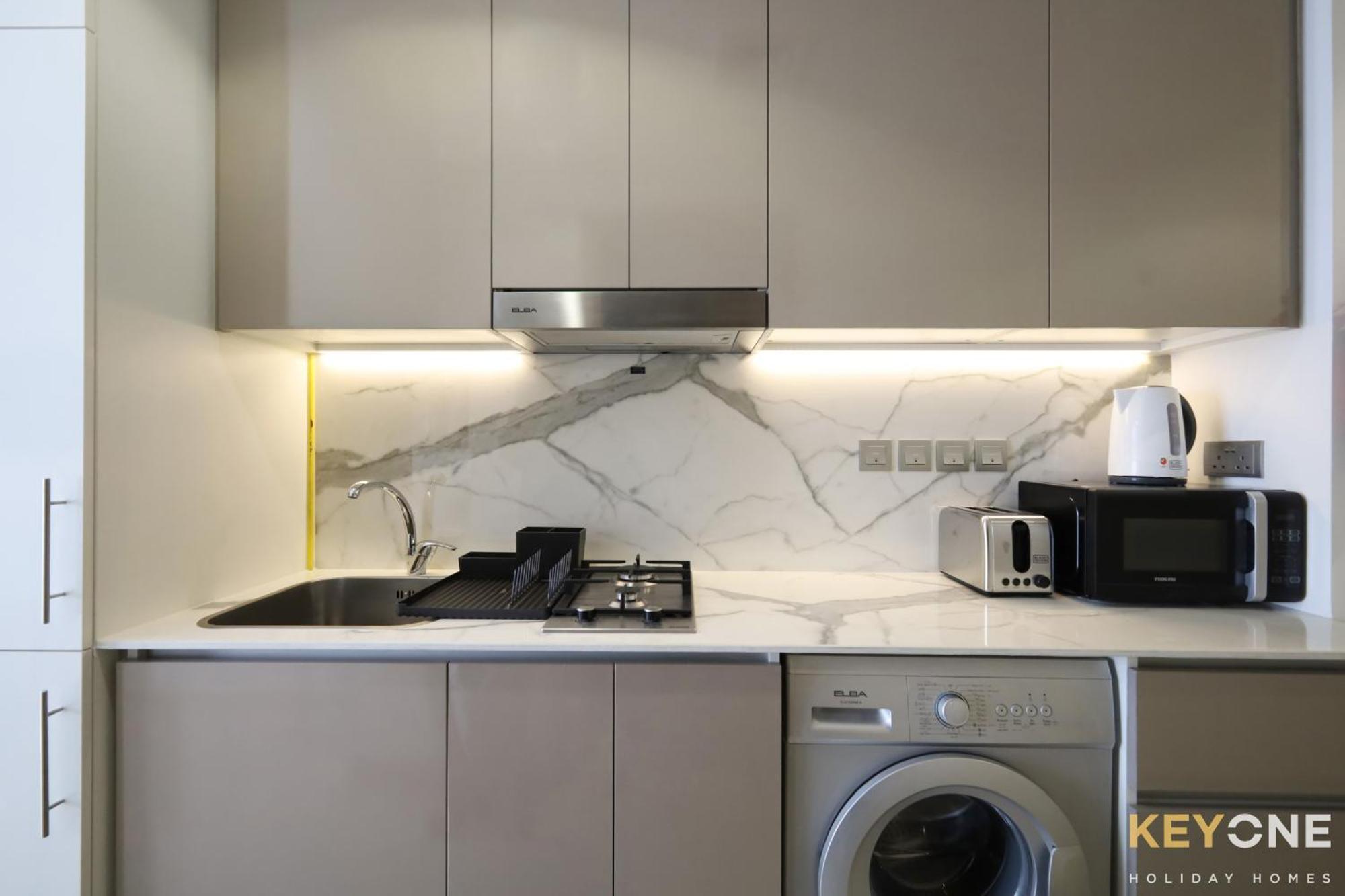 Azizi Riviera Chic & Cozy Apartment *
