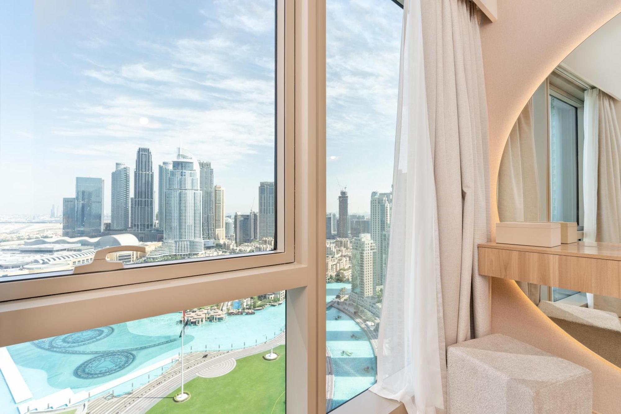 Grande 12 Opera District - Mesmerizing Full Burj & Fountain View Luxury Opera Unit * Dubai