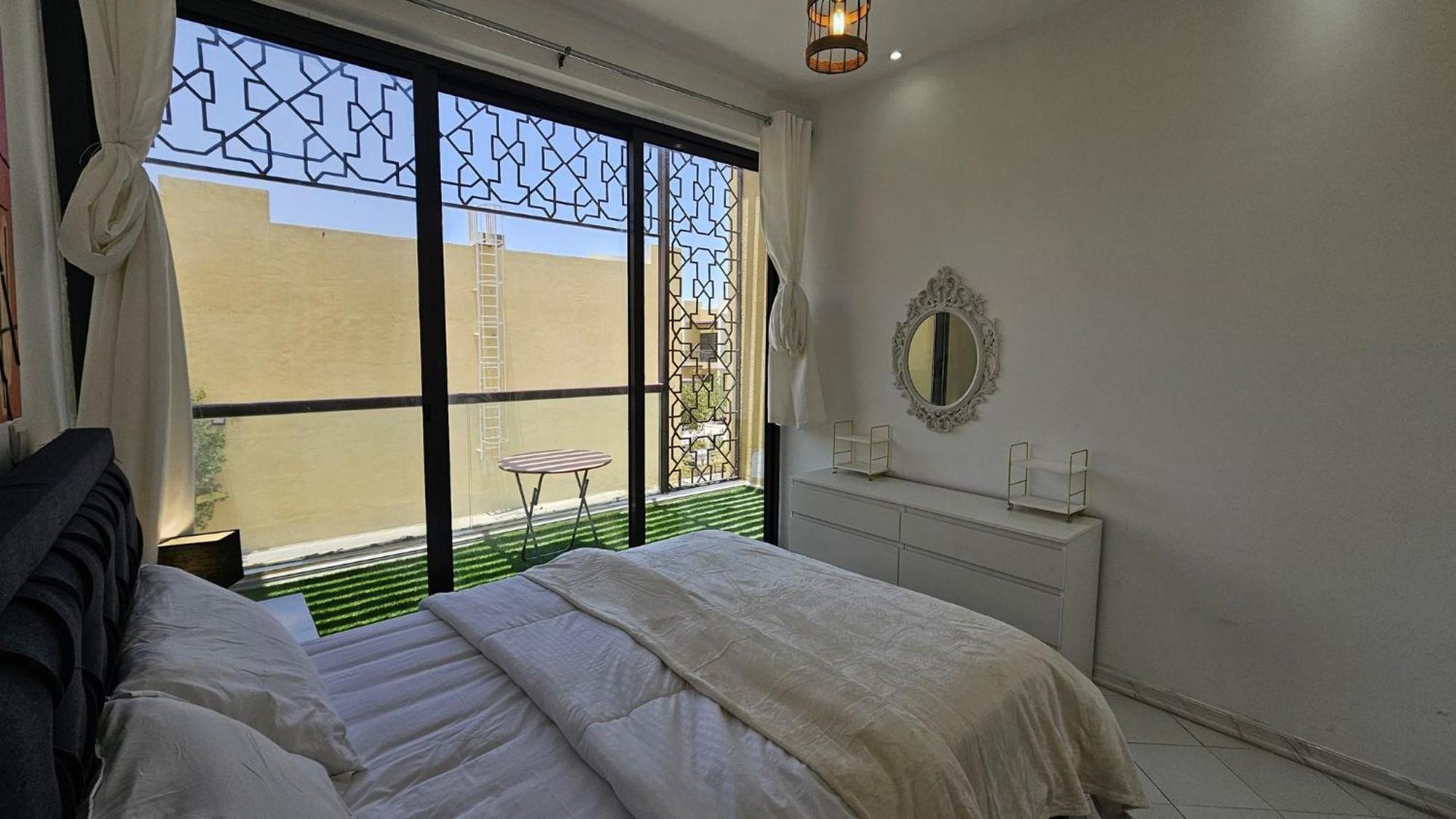 Villa Dubai- 1 Bedroom Townhouse Dubai