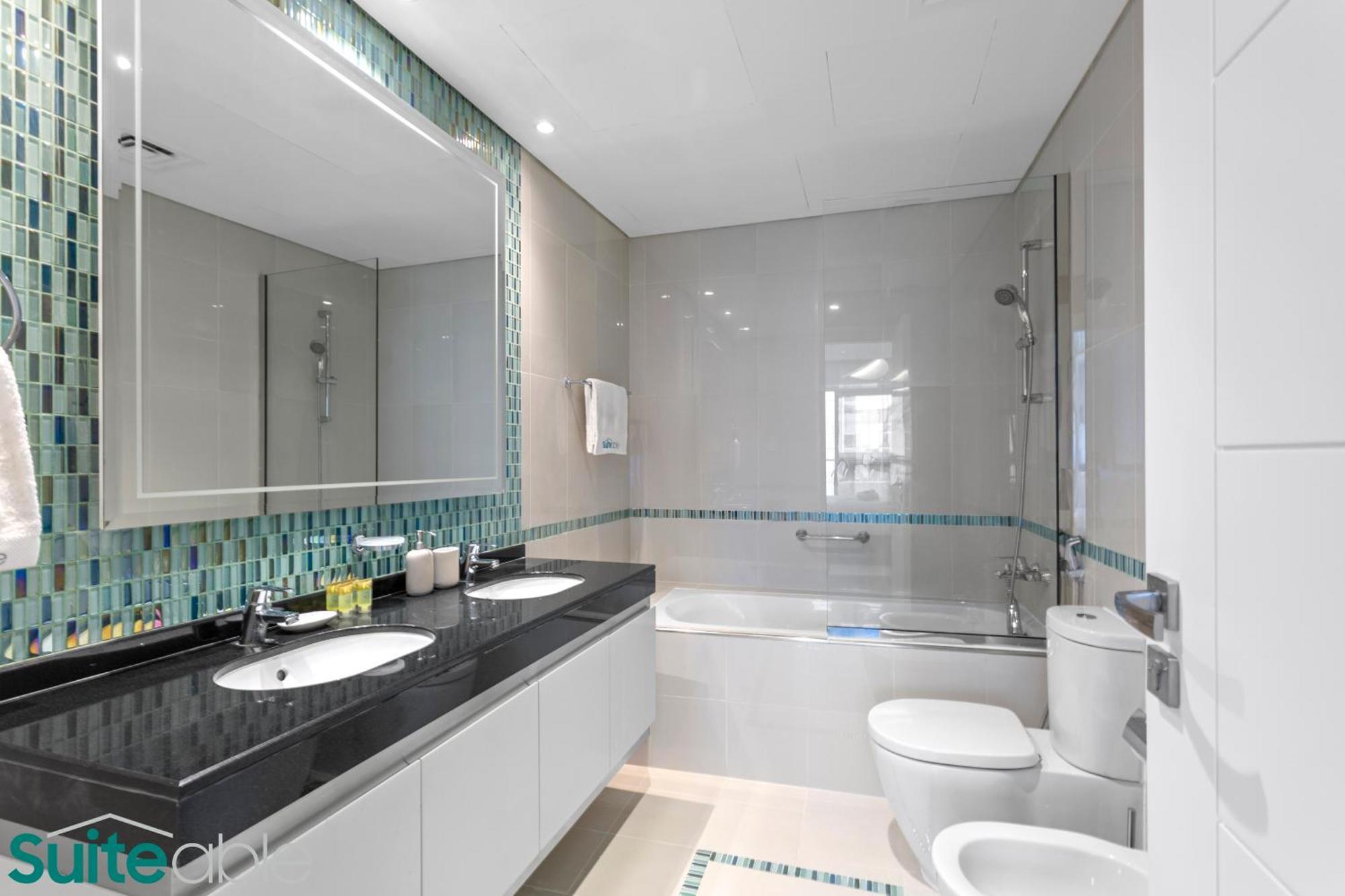 Exquisite 1 Bedroom Sea View With Lavish Amenities *