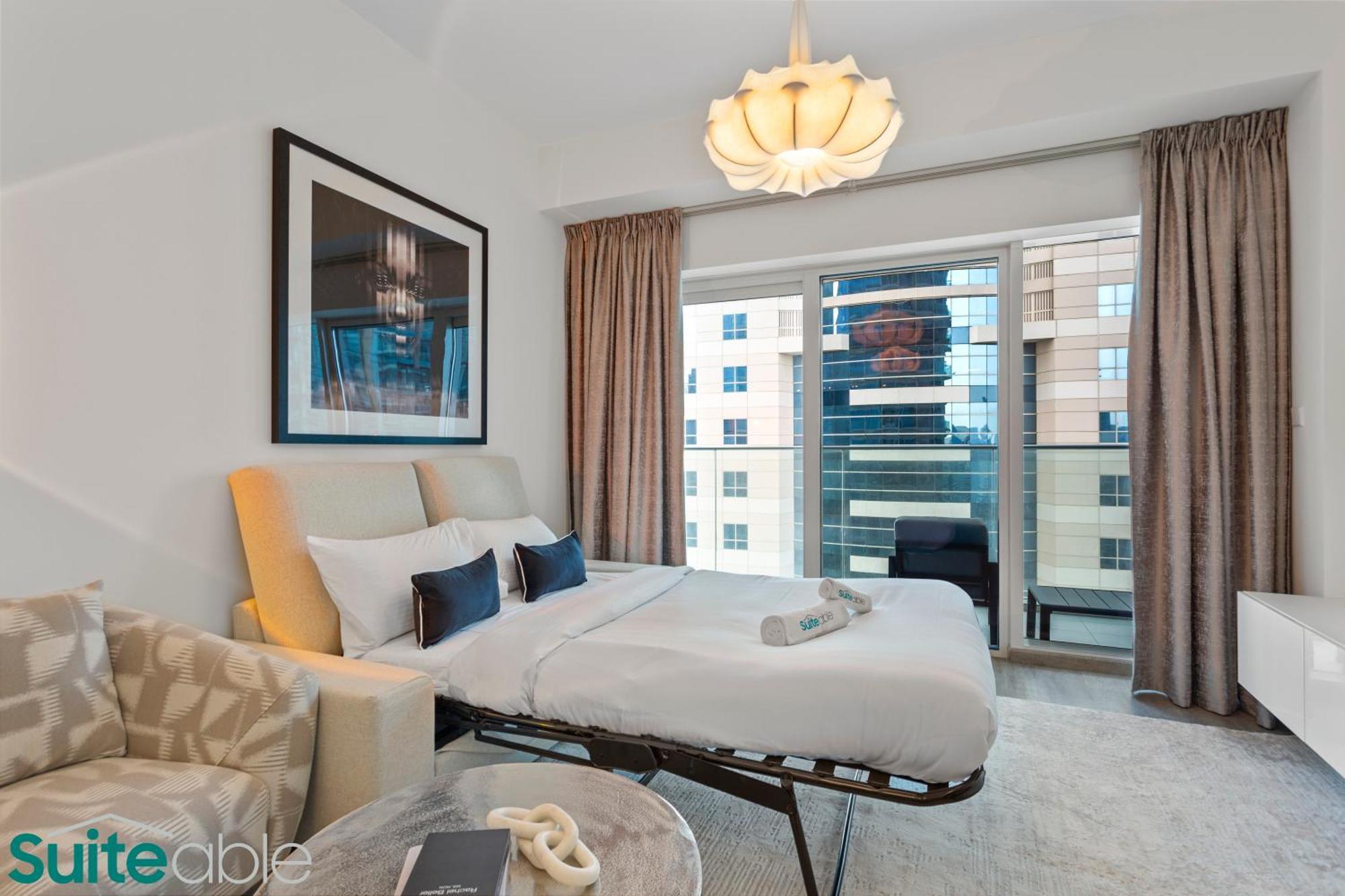 Exquisite 1 Bedroom Sea View With Lavish Amenities Apartment Dubai