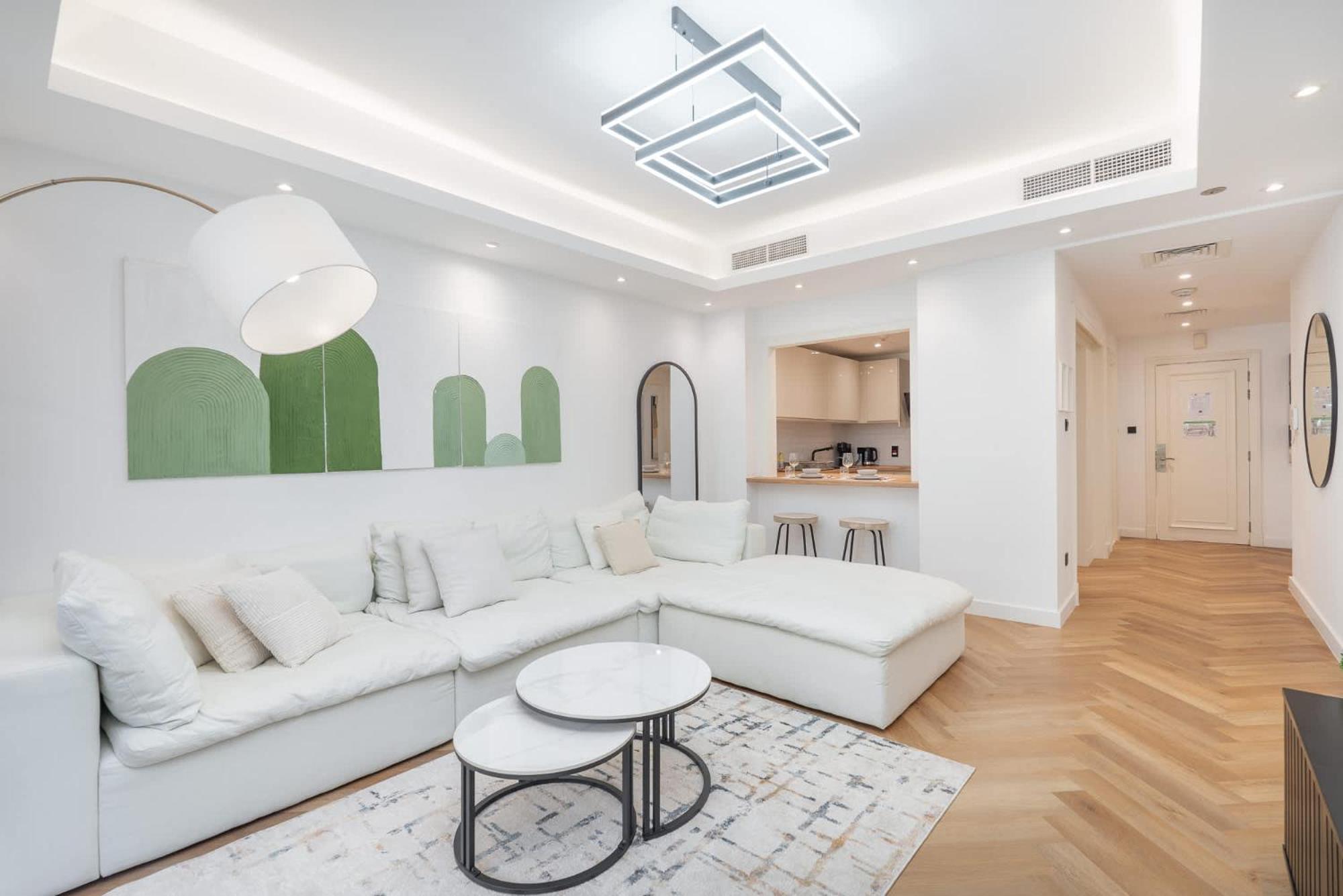 Luxury Living In The Heart Of - Next To Mall And Fountains - Stunning Full Burj Khalifa View