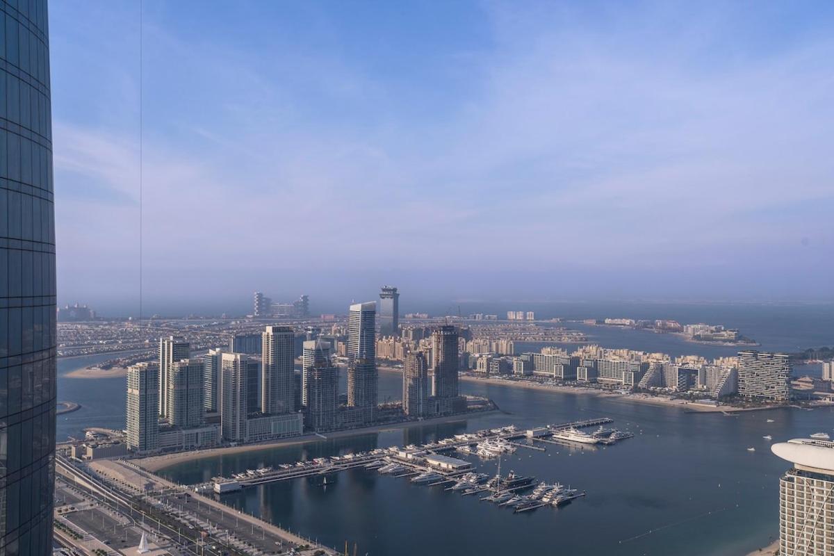Luxury 4br In Marina With Stunning Palm Views