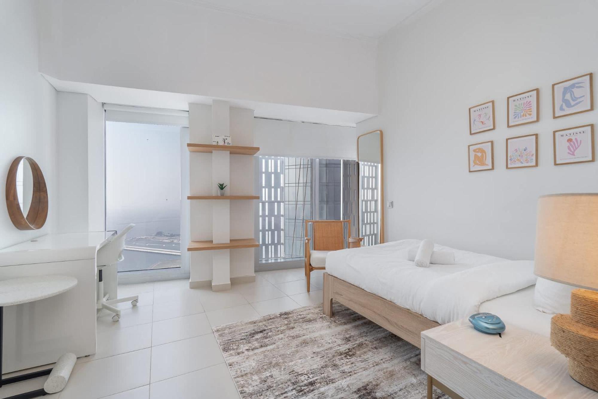 Luxury 4br In Marina With Stunning Palm Views Apartment Dubai