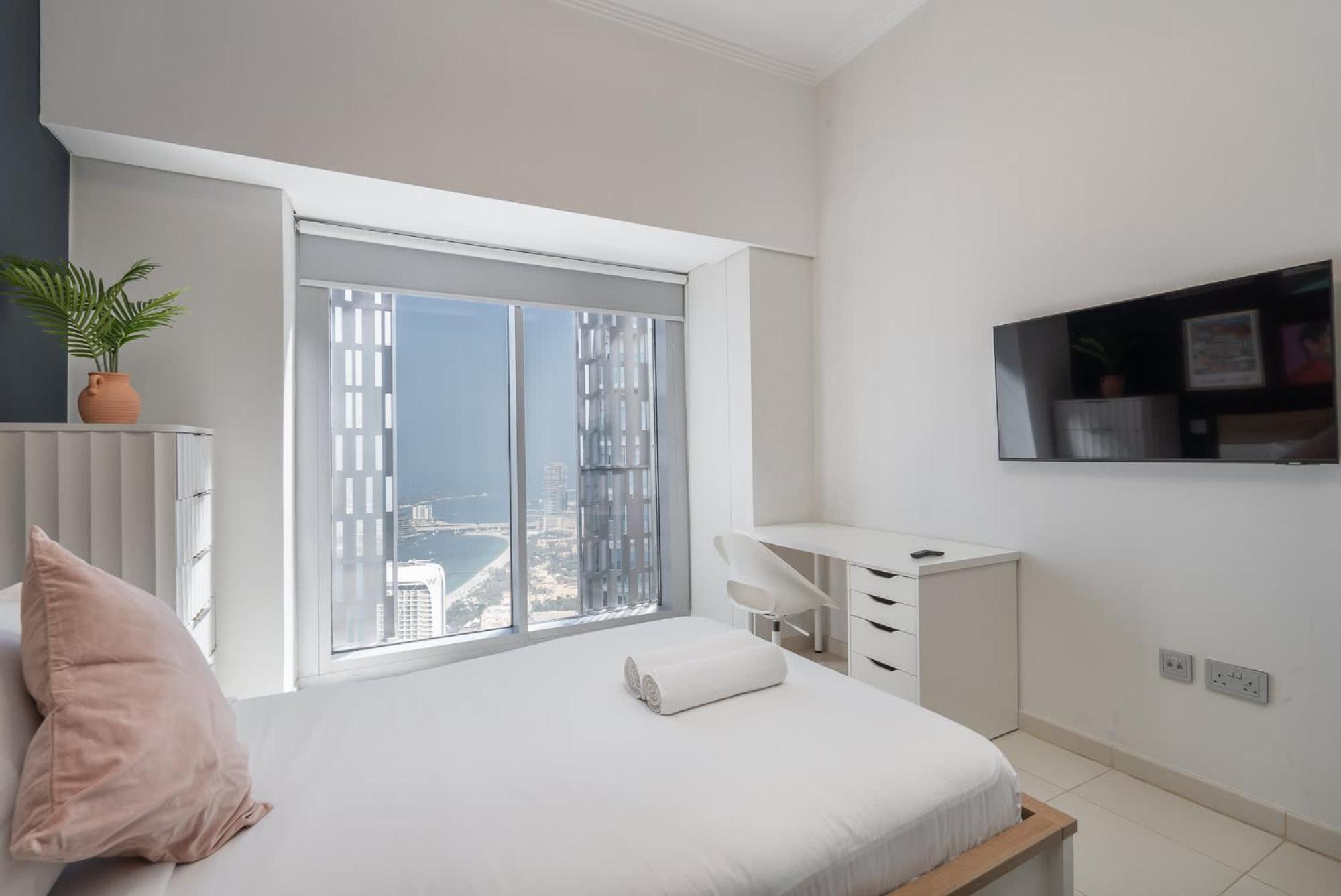 Luxury 4br In Marina With Stunning Palm Views * Dubai
