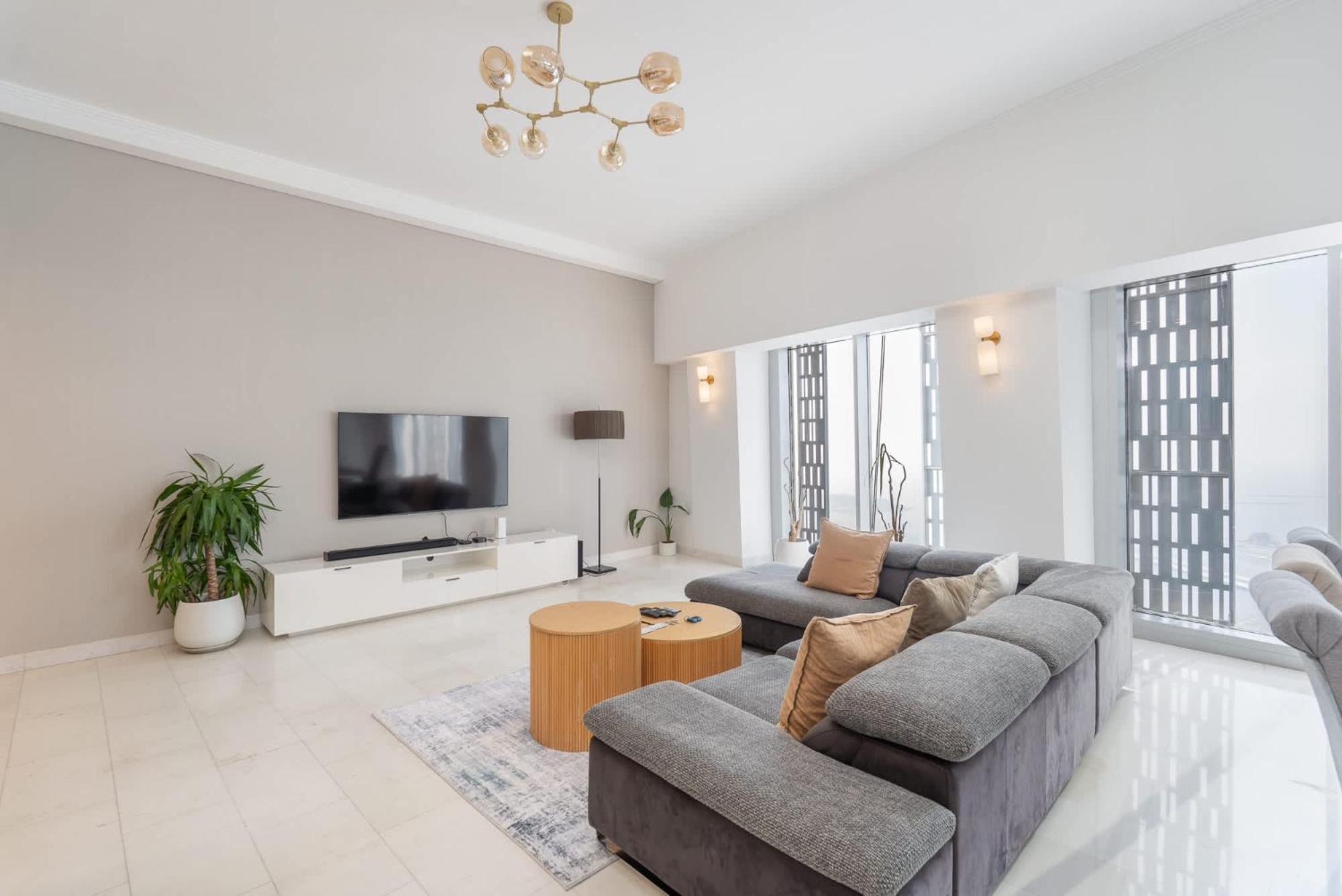 Apartment Luxury 4br In Marina With Stunning Palm Views Dubai