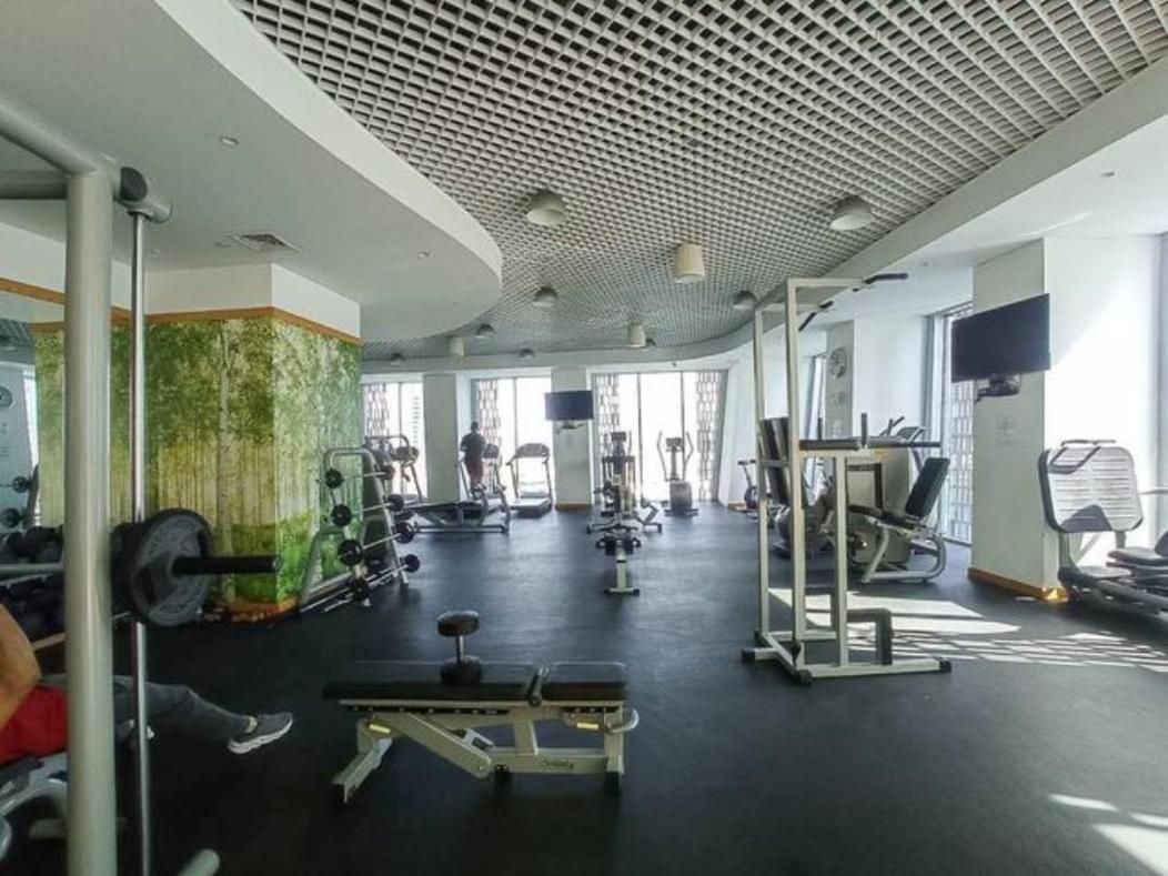 Luxury 4br In Marina With Stunning Palm Views Dubai