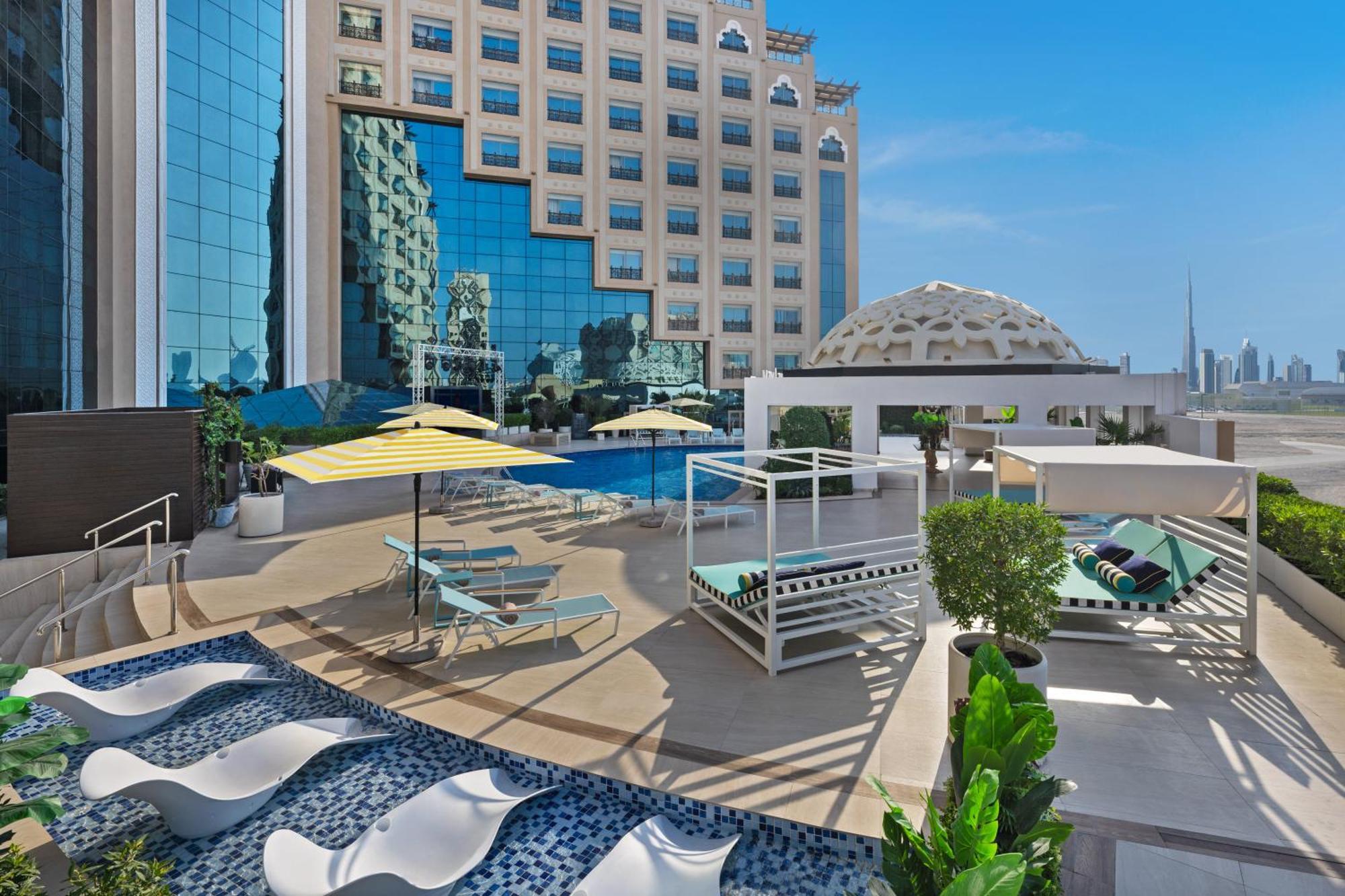 Hotel Barcelo Al Jaddaf, 4*